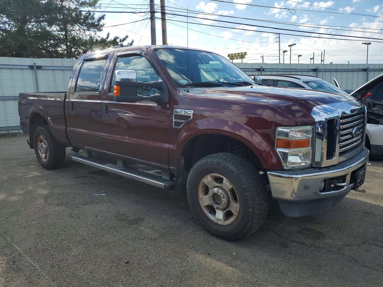 2010 Ford F250 Super Duty Maroon vin: 1FTSW2BR1AEA42504