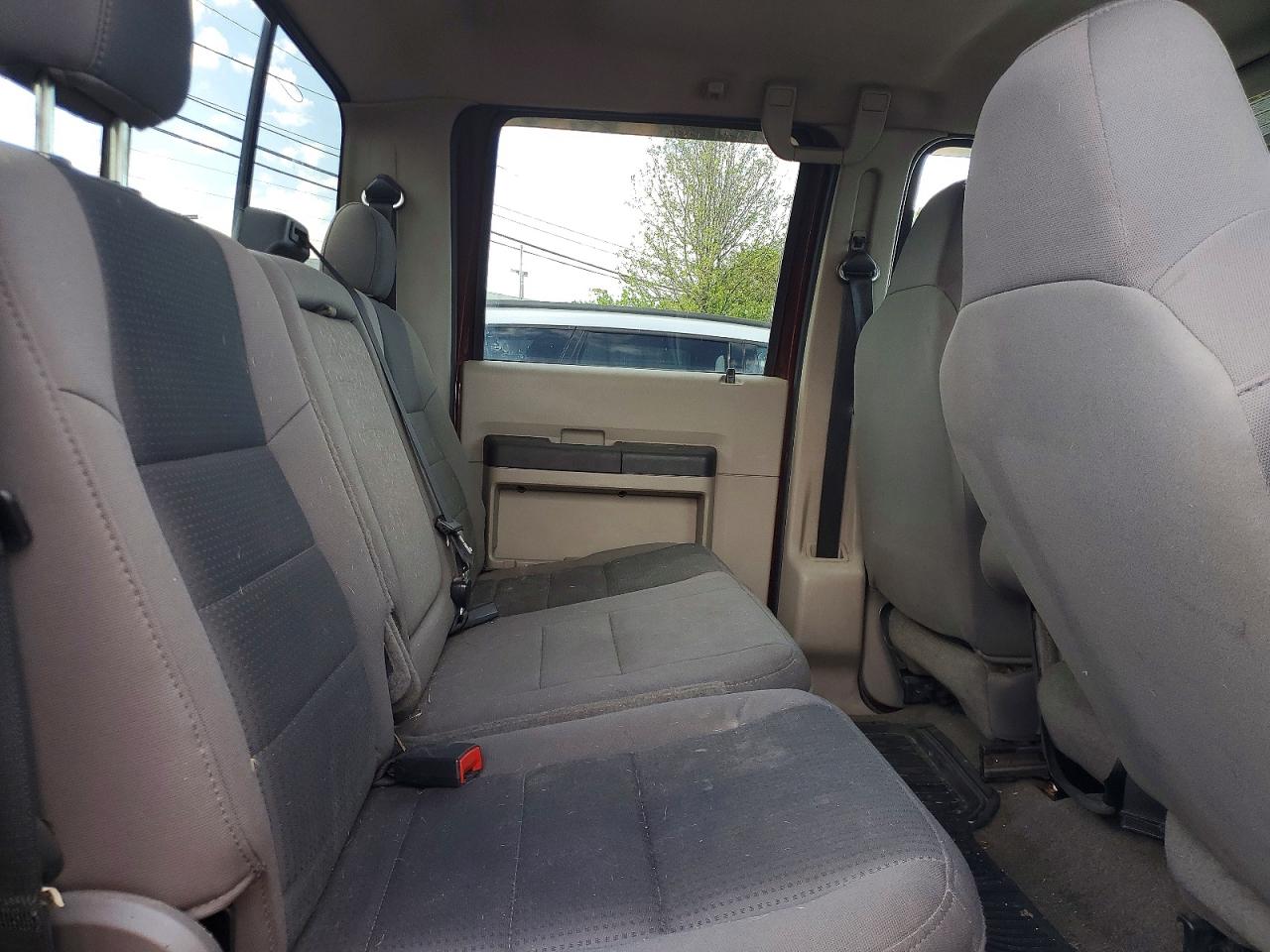 2010 Ford F250 Super Duty Maroon vin: 1FTSW2BR1AEA42504