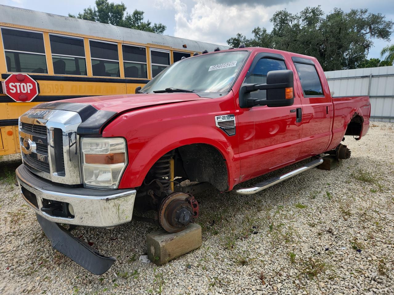 2010 Ford F250 Super Duty Red vin: 1FTSW2BR1AEB02636 Damage: Left Front Fender, Multiple Dents/Paint Damage, 2