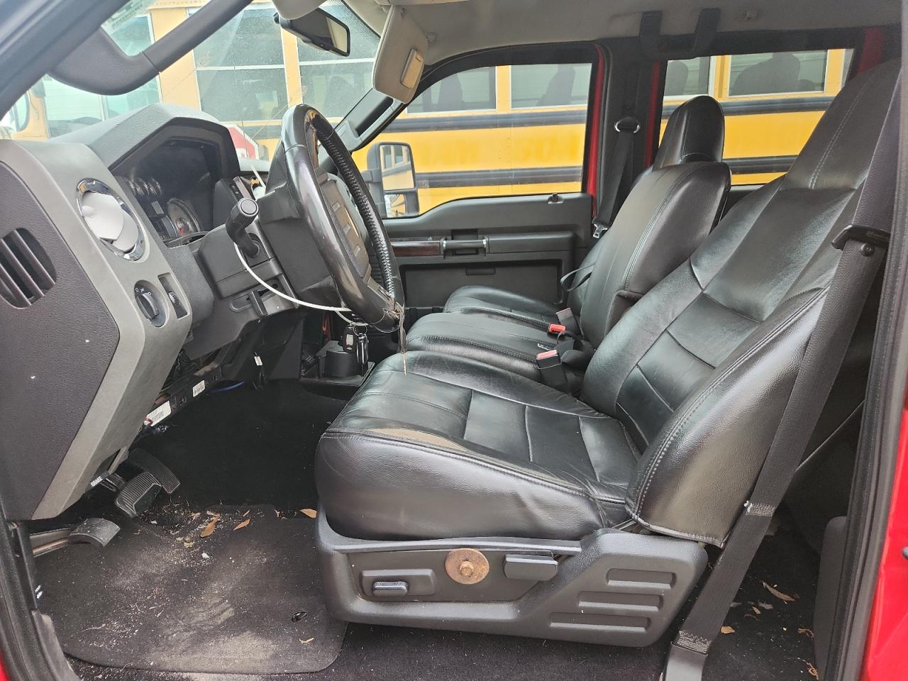 2010 Ford F250 Super Duty Red vin: 1FTSW2BR1AEB02636 Damage: Steering Wheel, Worn, Acceptable