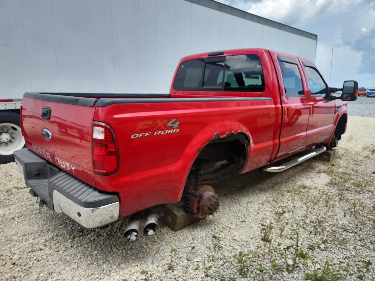 2010 Ford F250 Super Duty Red vin: 1FTSW2BR1AEB02636 Damage: Right Bed Side, Rust, Severe Damage