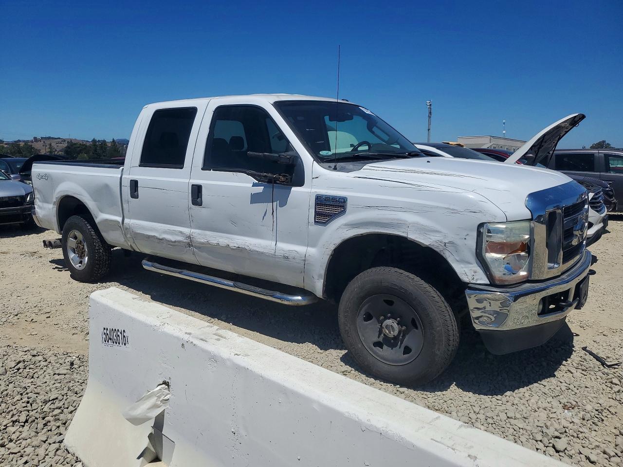 2010 Ford F250 Super Duty White vin: 1FTSW2BR3AEA45663