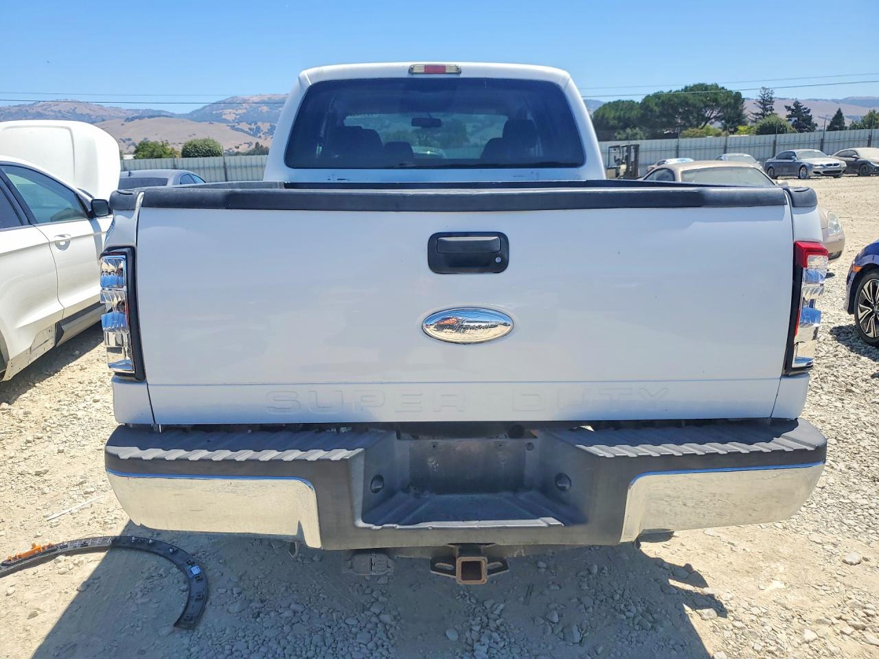 2010 Ford F250 Super Duty White vin: 1FTSW2BR3AEA45663