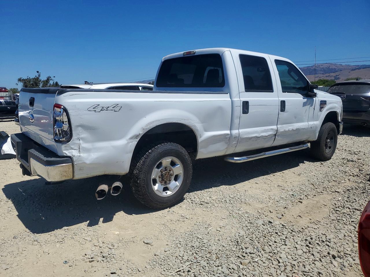 2010 Ford F250 Super Duty White vin: 1FTSW2BR3AEA45663