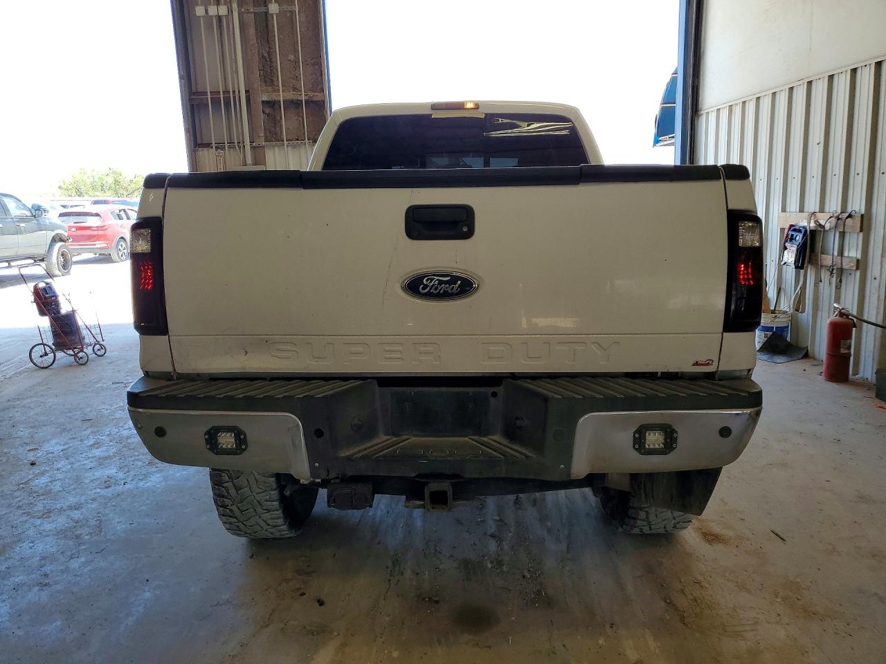 2010 Ford F250 Super Duty White vin: 1FTSW2BR4AEA26538
