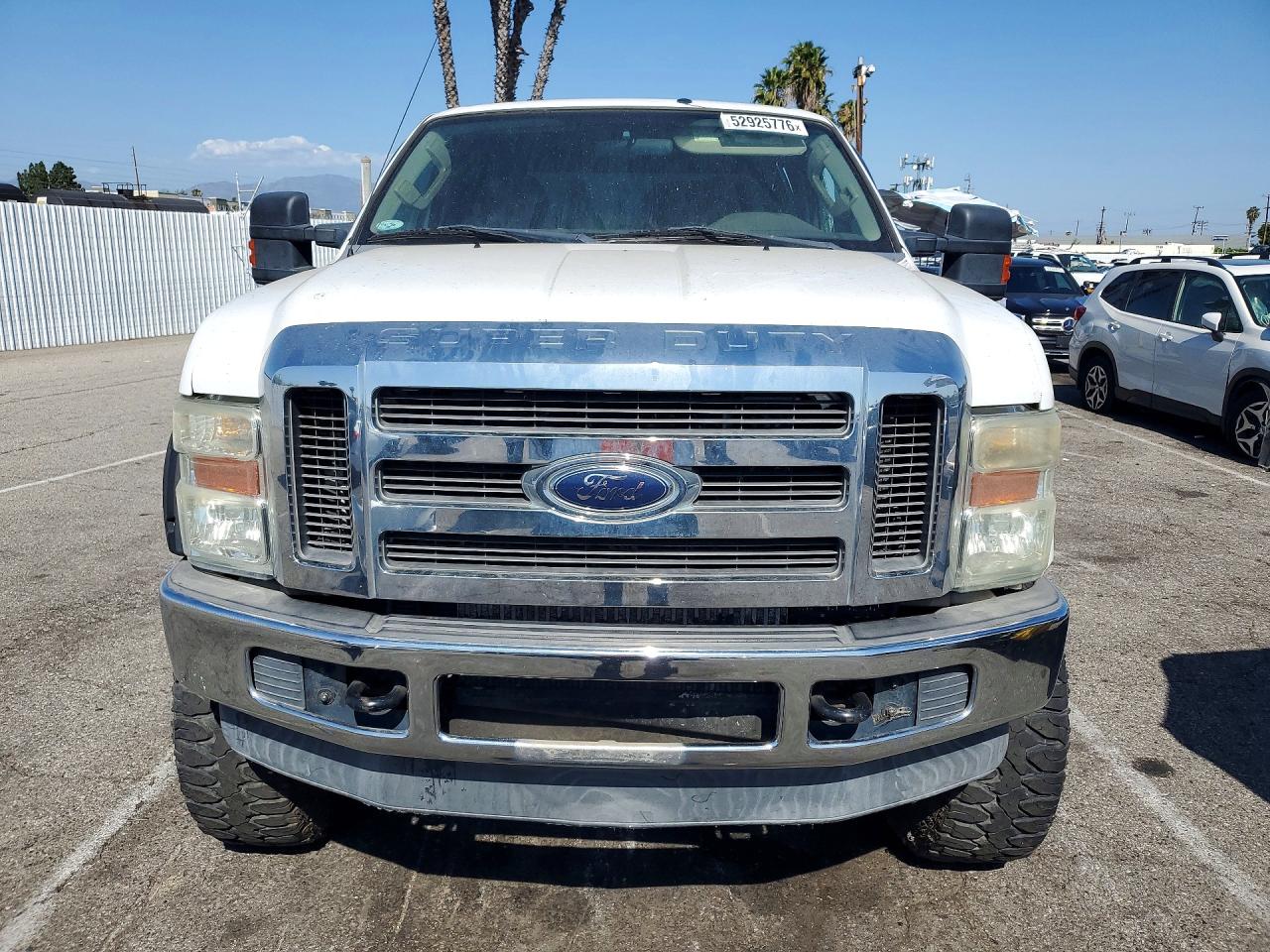 2010 Ford F250 White vin: 1FTSW2BR5AEA16892