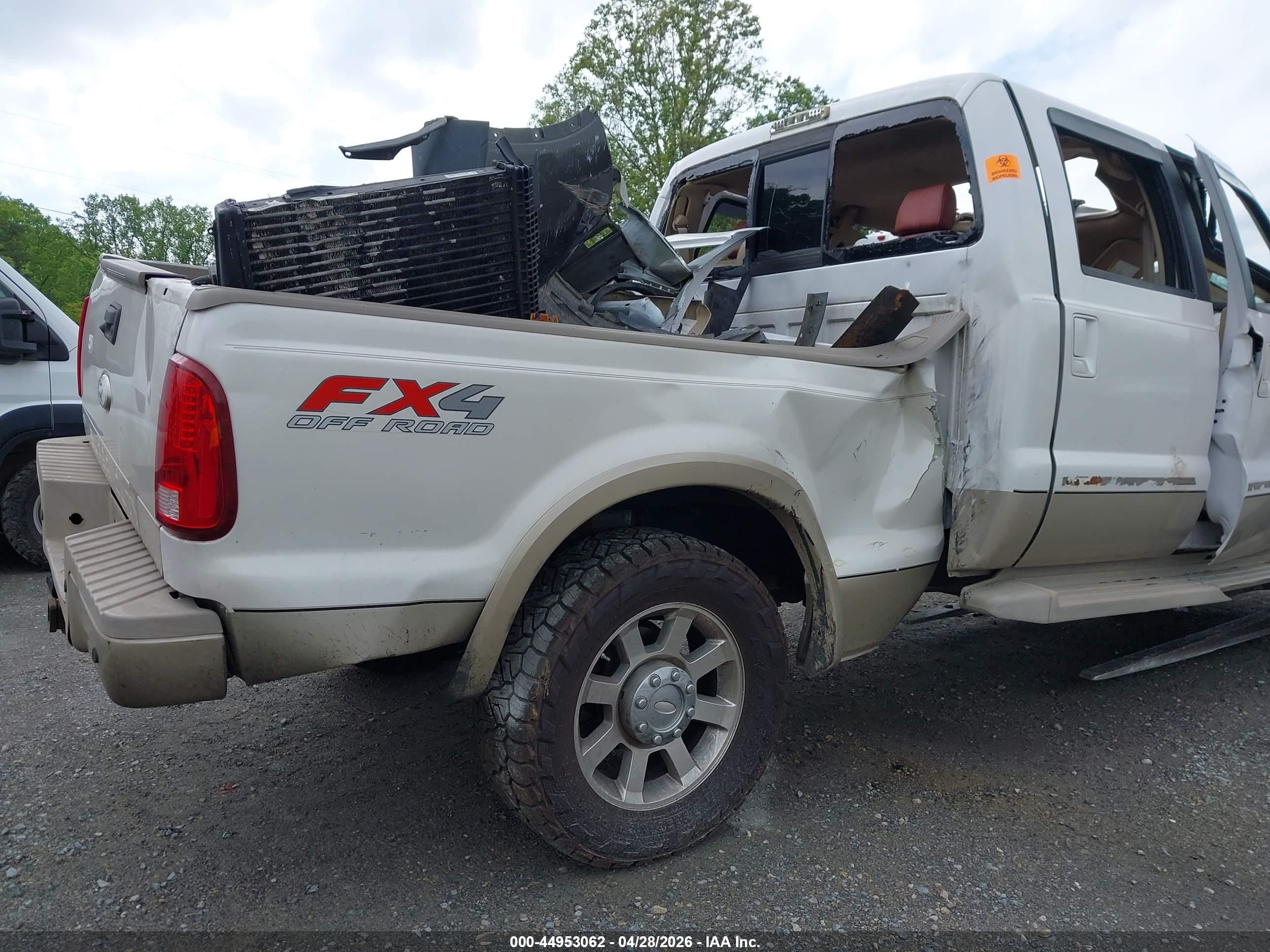 2010 Ford F-250   White vin: 1FTSW2BR6AEA11734