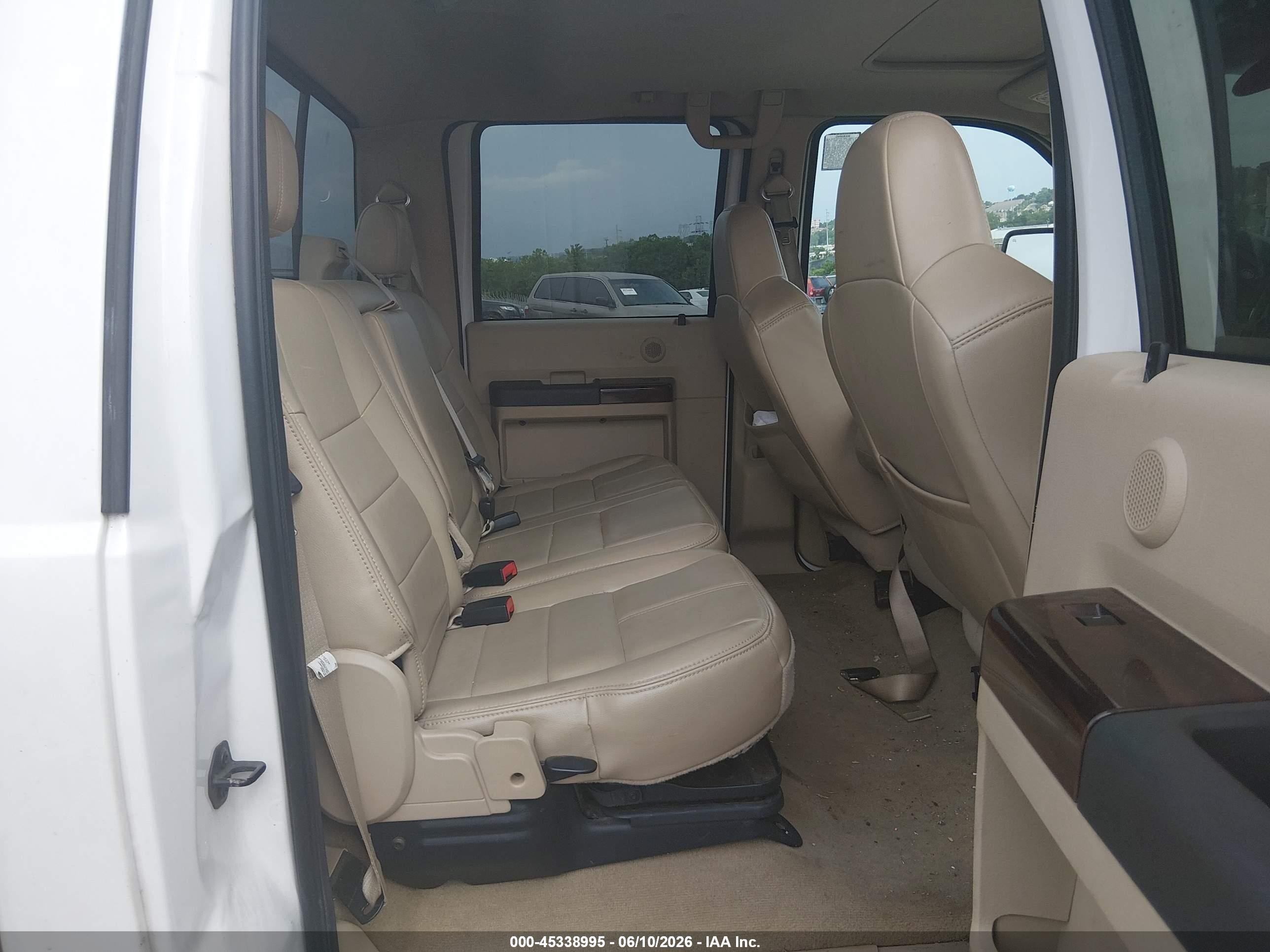 2010 Ford Super Duty F-250 Srw Cabelas/harley-davidson/king Ranch/lariat/xl/xlt White vin: 1FTSW2BR6AEB07024