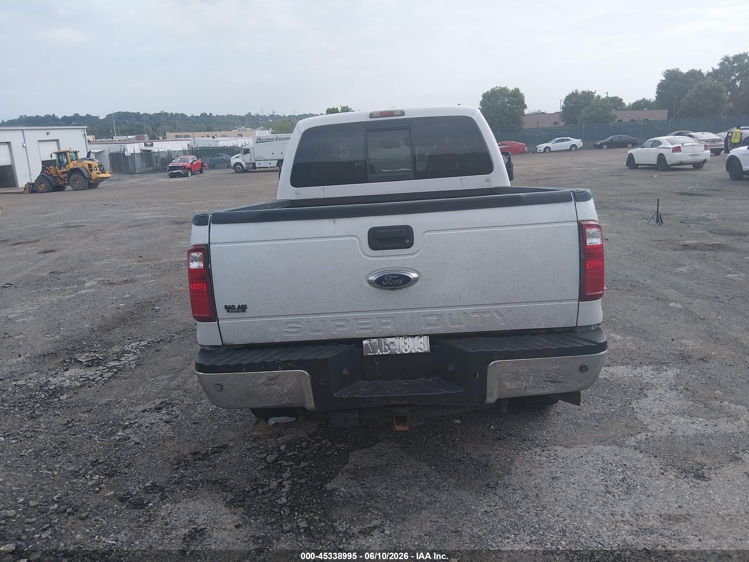 2010 Ford Super Duty F-250 Srw Cabelas/harley-davidson/king Ranch/lariat/xl/xlt White vin: 1FTSW2BR6AEB07024