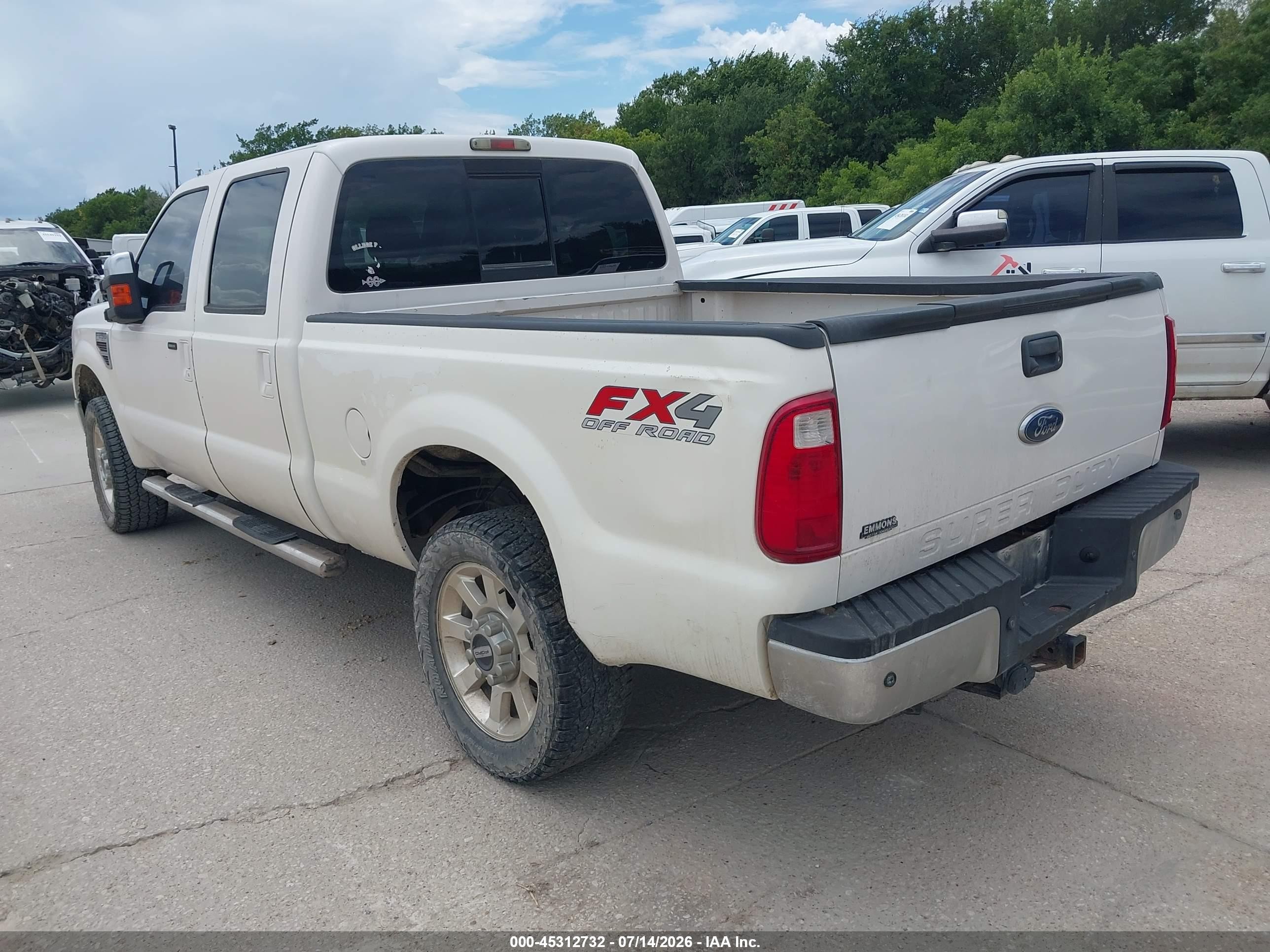 2010 Ford Super Duty F-250 Srw Lariat Белый vin: 1FTSW2BR7AEB15603