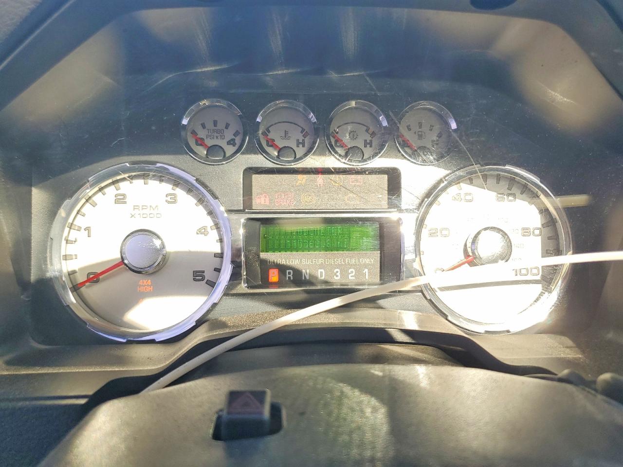 2010 Ford F250 Super Duty White vin: 1FTSW2BR8AEA03635