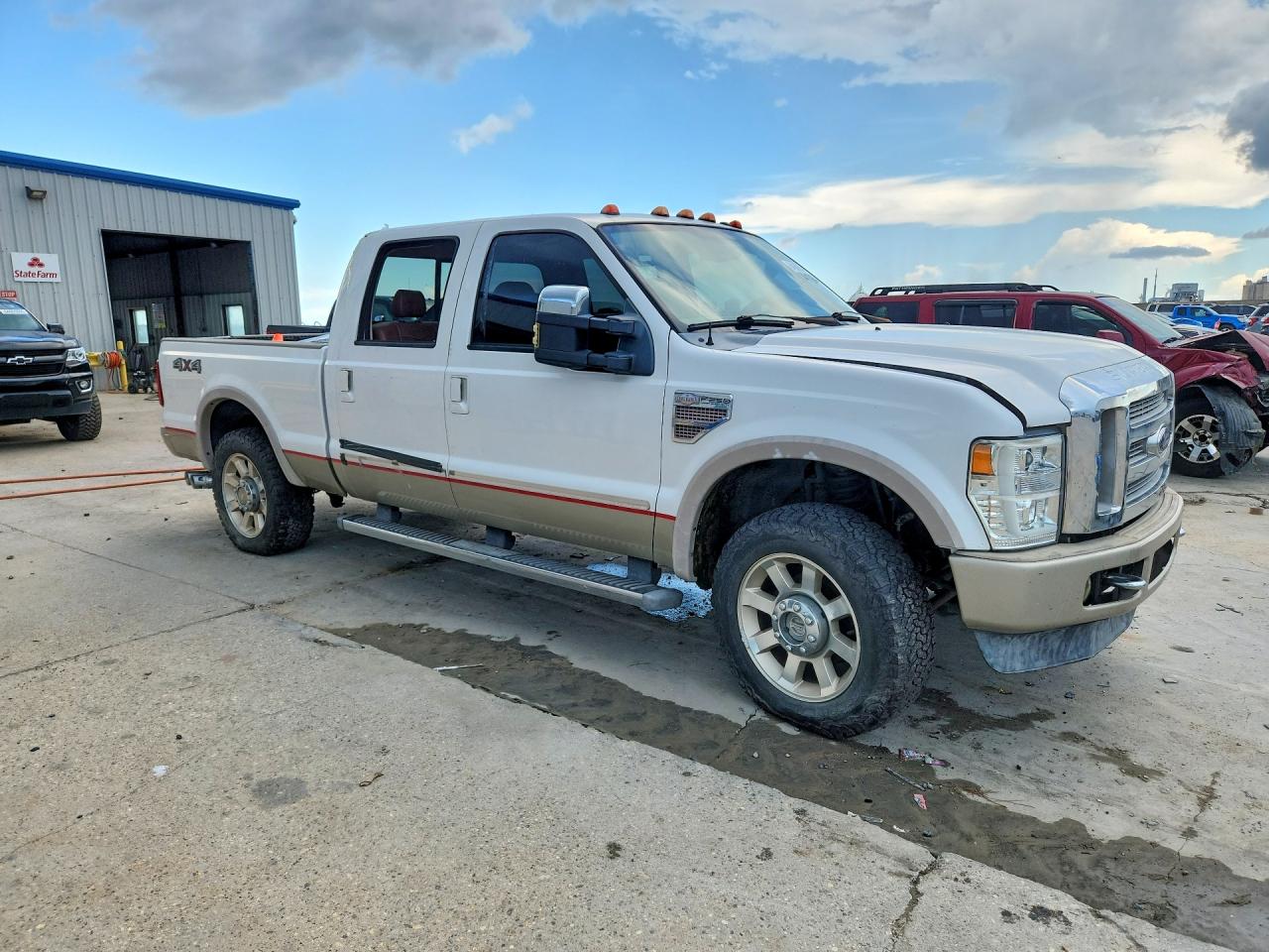 2010 Ford F250 Super Duty White vin: 1FTSW2BR8AEA06678