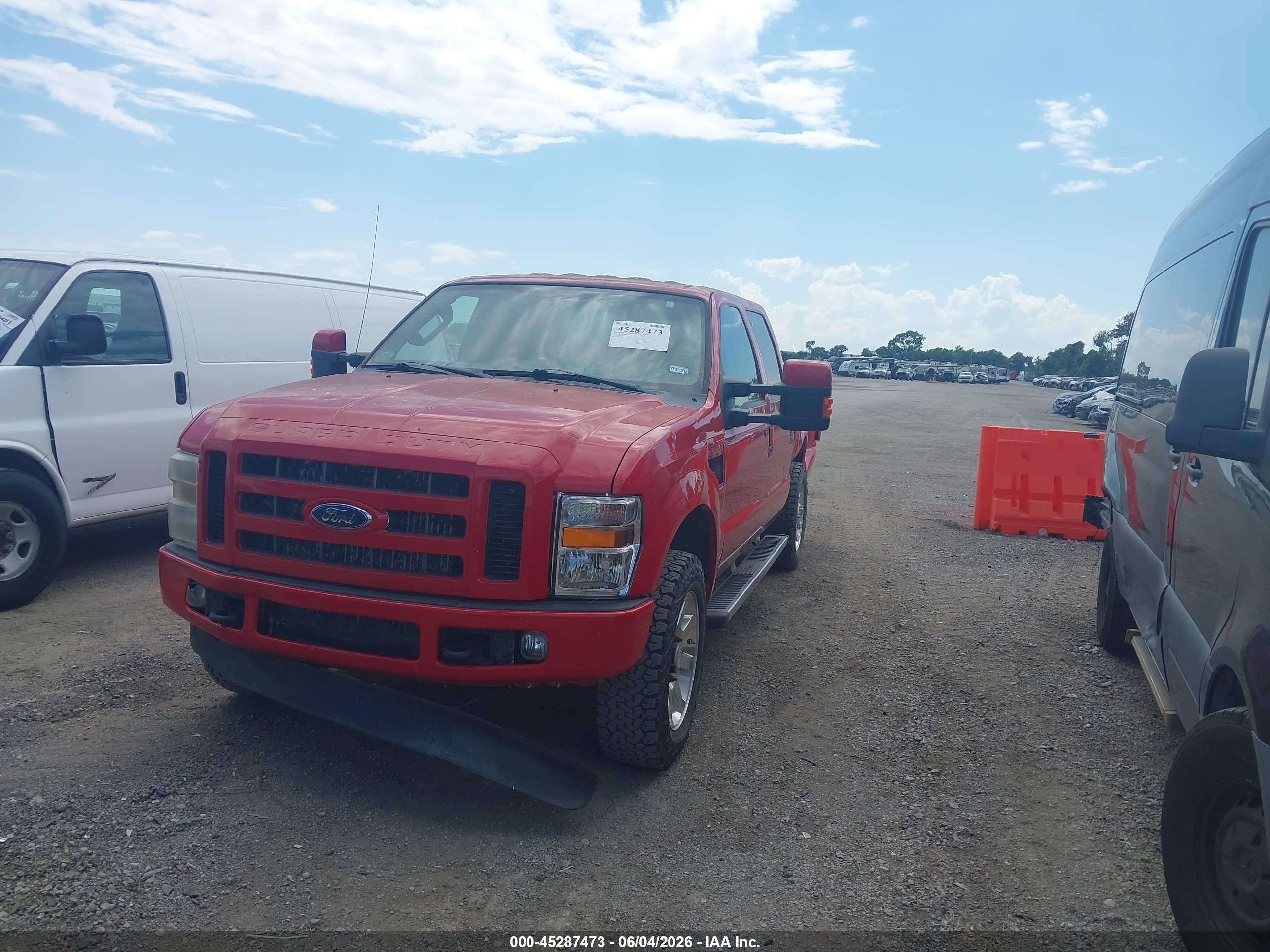2010 Ford F-250   Red vin: 1FTSW2BR9AEA01800