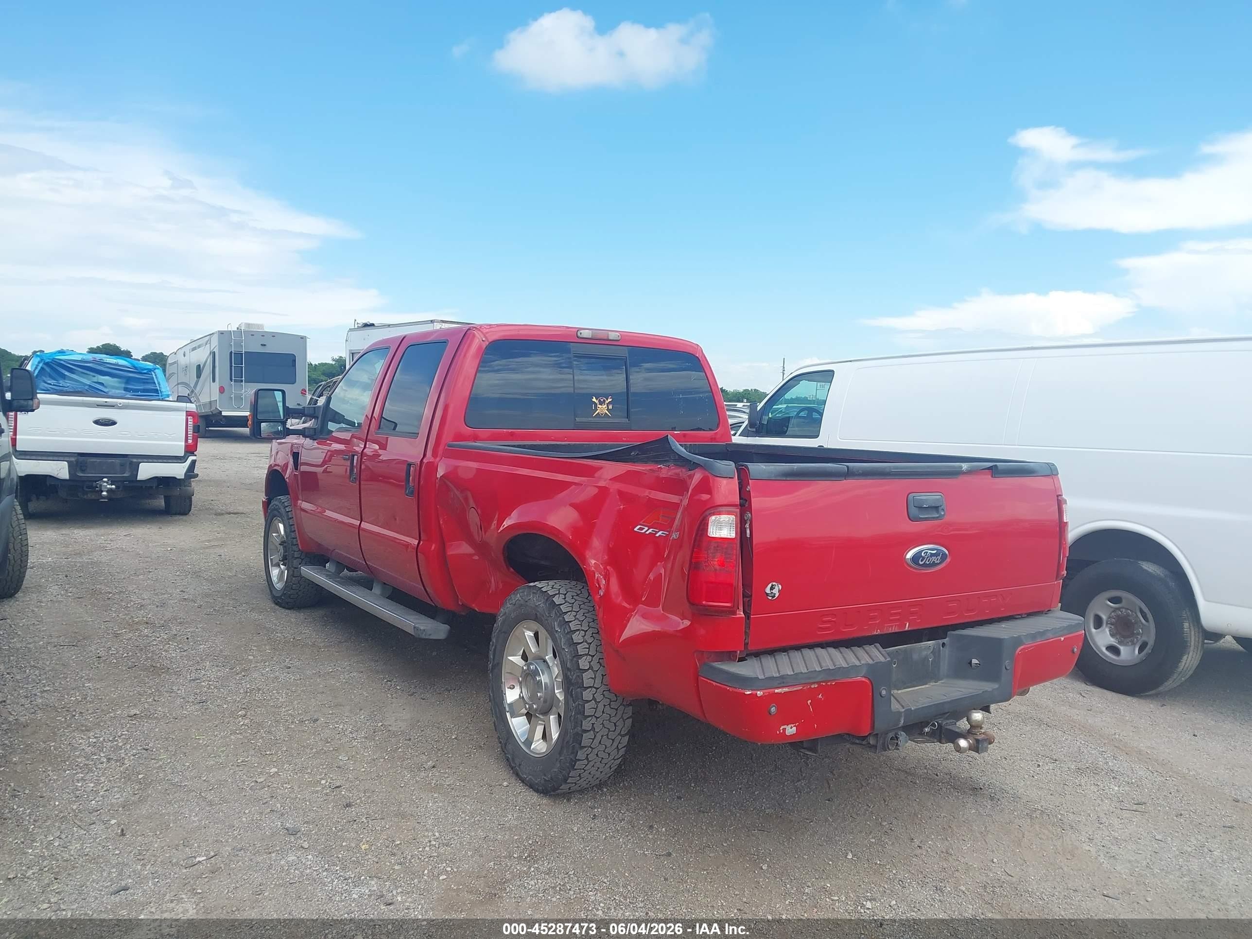 2010 Ford F-250   Red vin: 1FTSW2BR9AEA01800