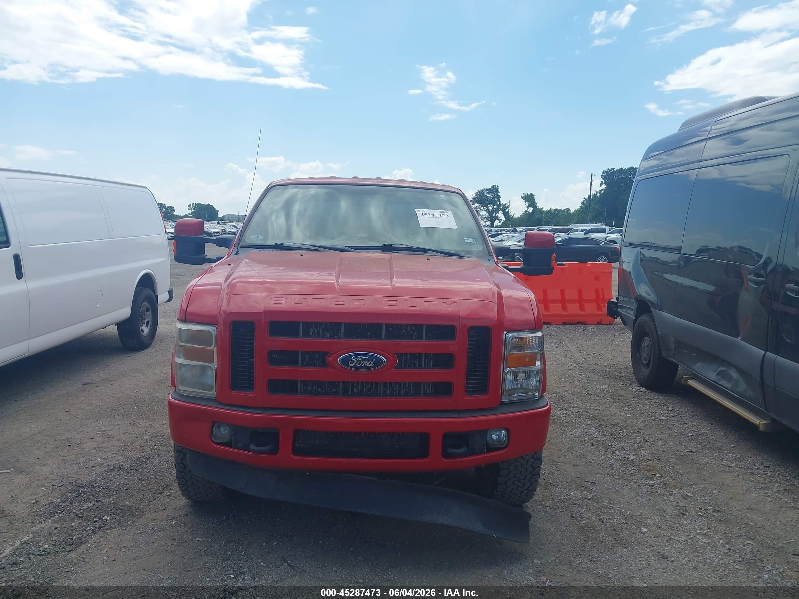 2010 Ford F-250   Red vin: 1FTSW2BR9AEA01800