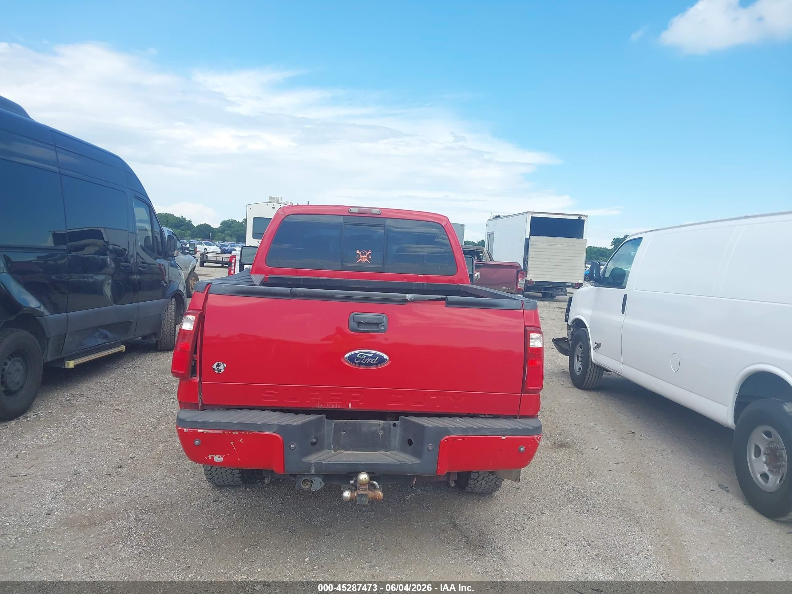 2010 Ford F-250   Red vin: 1FTSW2BR9AEA01800