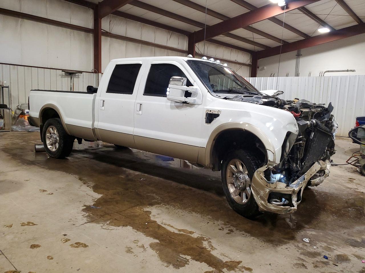 2010 Ford F250 Super Duty White vin: 1FTSW2BRXAEB05499