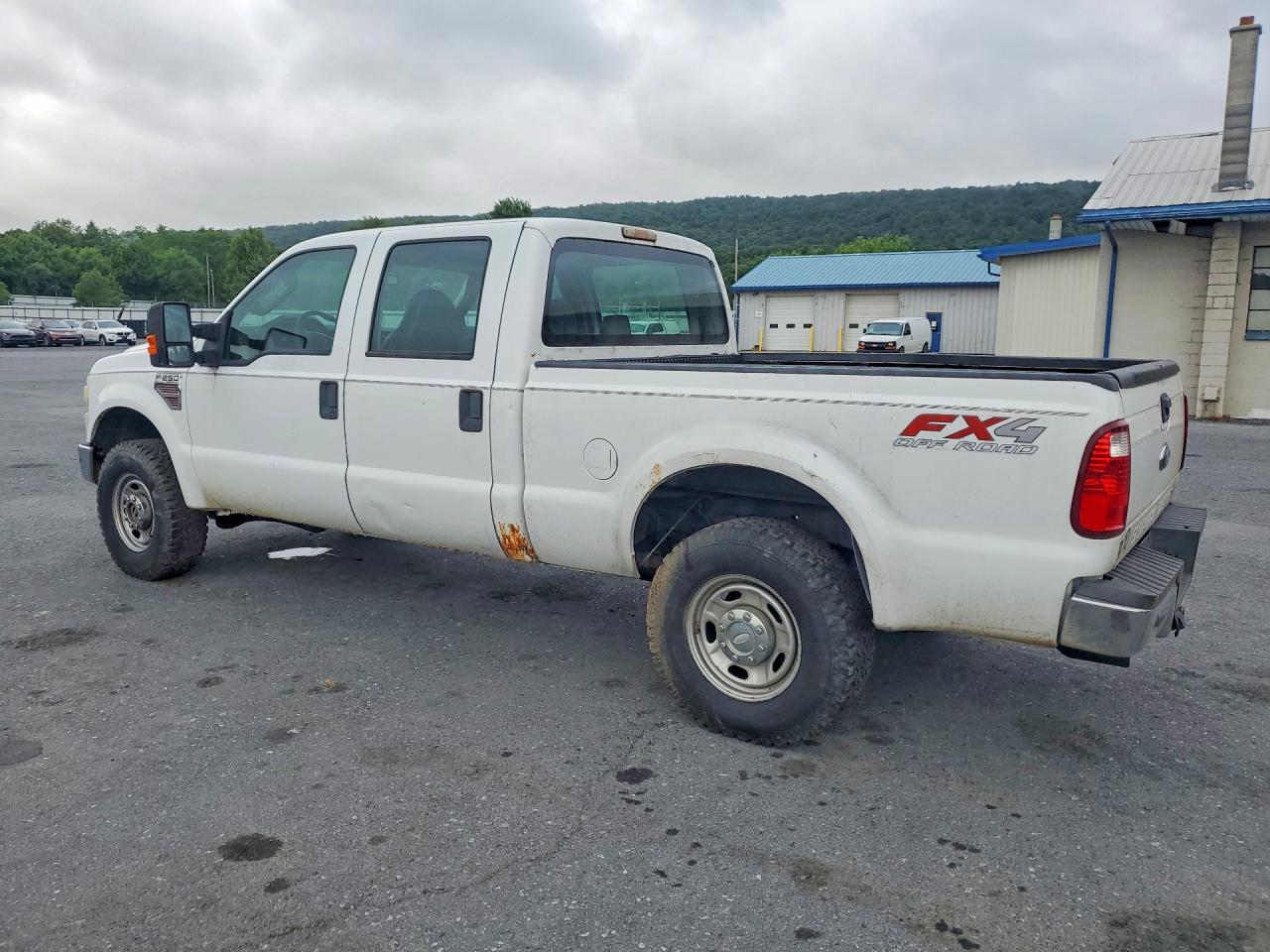 2010 Ford F250 Super Duty White vin: 1FTSW2BRXAEB29253