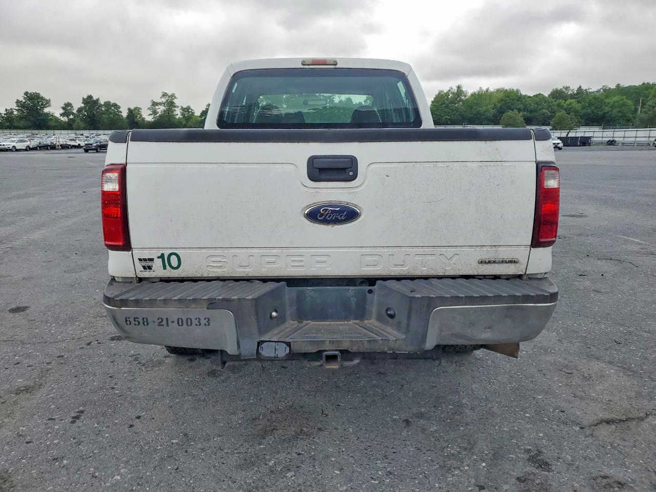 2010 Ford F250 Super Duty White vin: 1FTSW2BRXAEB29253