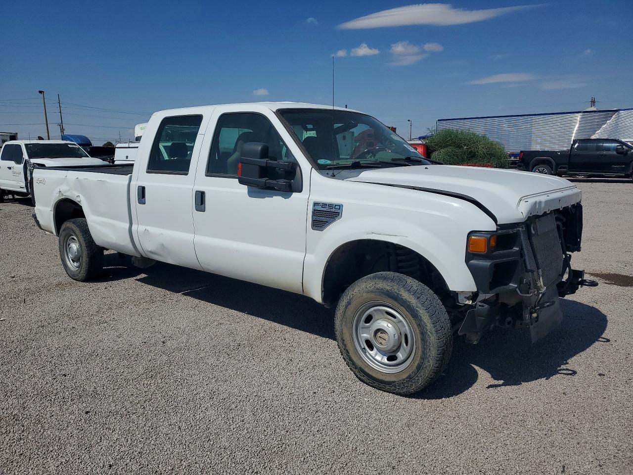 2010 Ford F250 Super Duty White vin: 1FTSW2BY1AEA55440