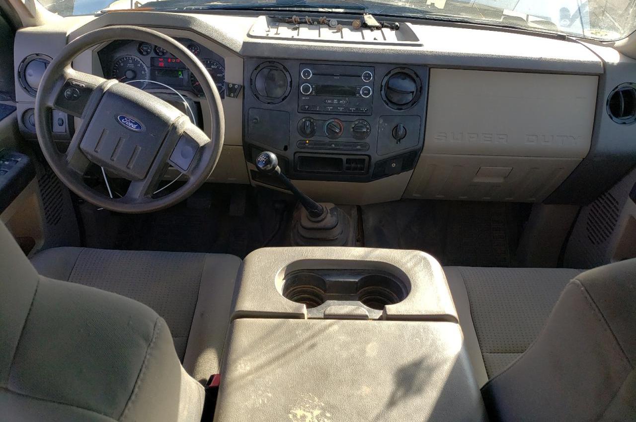 2010 Ford F250 Super Duty White vin: 1FTSW2BY1AEA55440