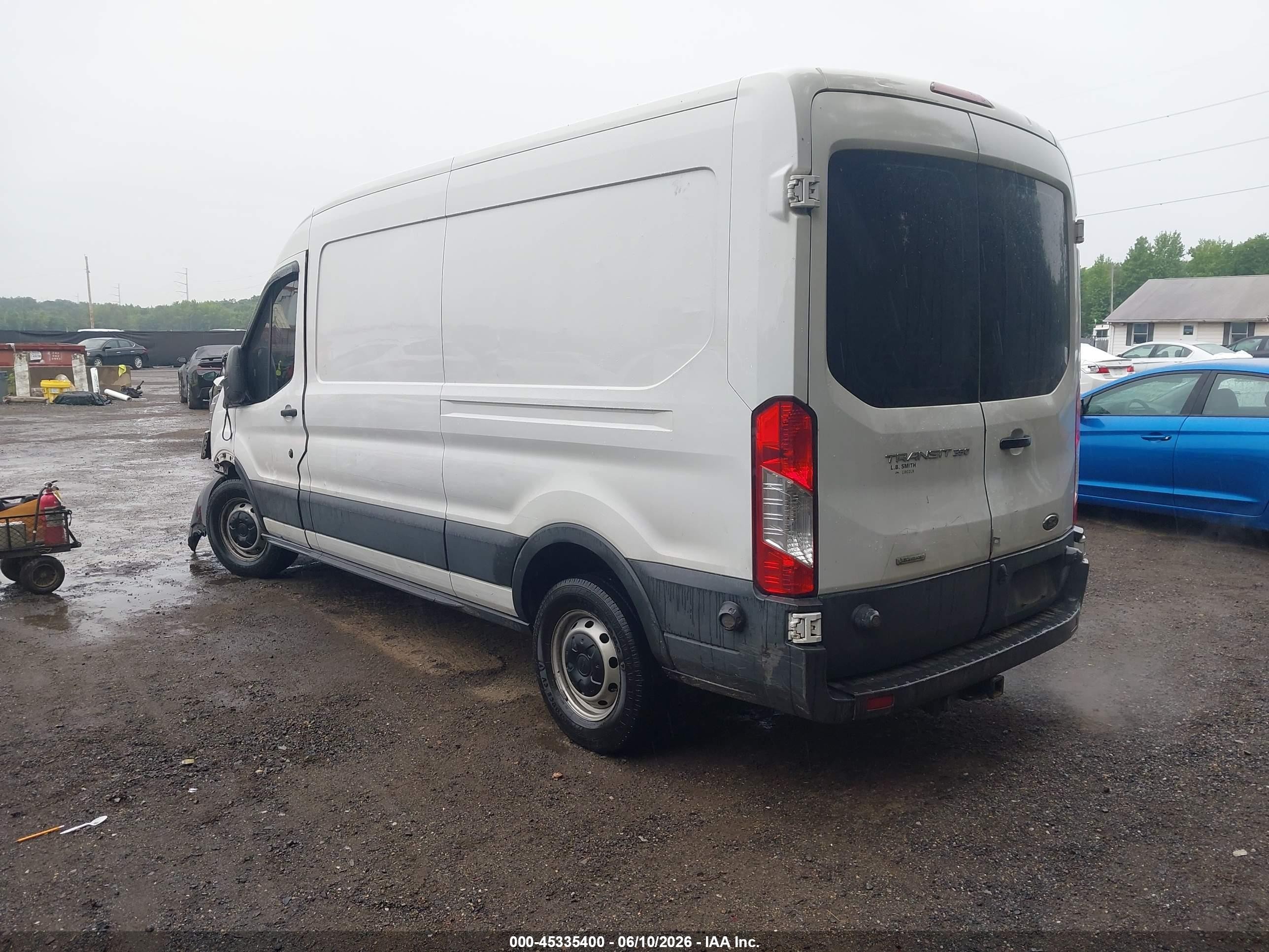 2015 Ford Transit-350 White vin: 1FTSW2CG3FKA78409