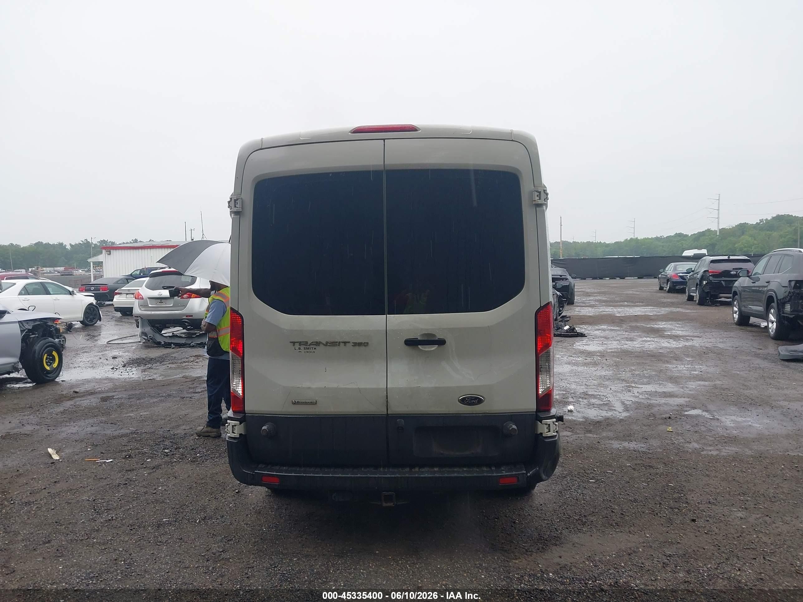 2015 Ford Transit-350 White vin: 1FTSW2CG3FKA78409