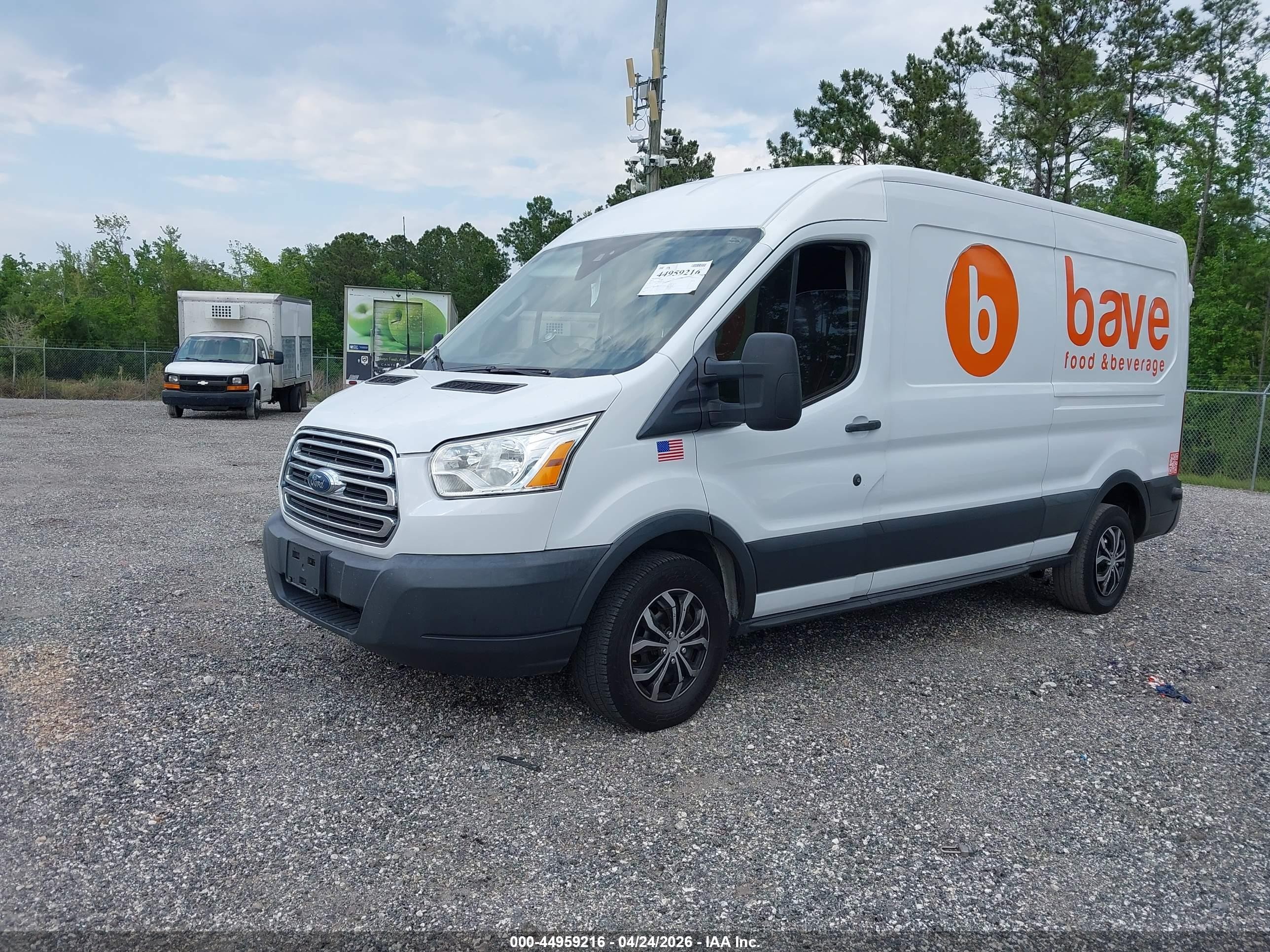 2015 Ford Transit-350   White vin: 1FTSW2CG4FKB25740