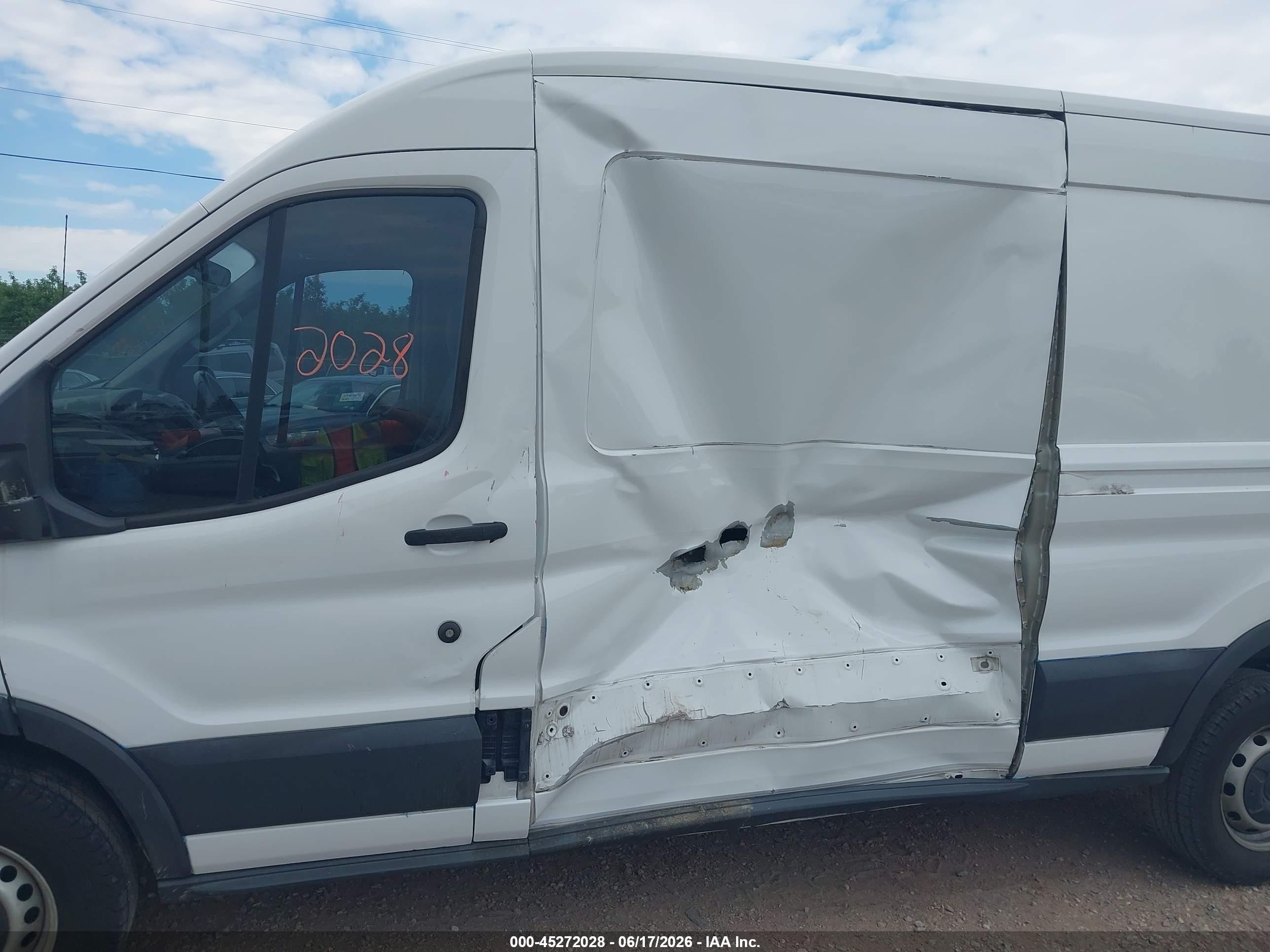 2015 Ford Transit-350 White vin: 1FTSW2CM6FKA09977
