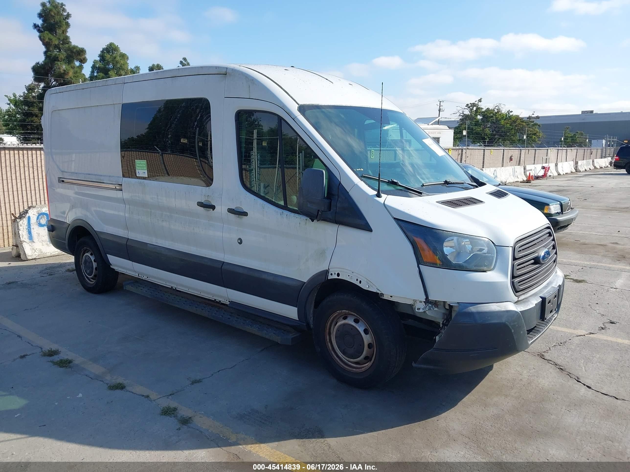 2015 Ford Transit-350   White vin: 1FTSW2CMXFKA04796