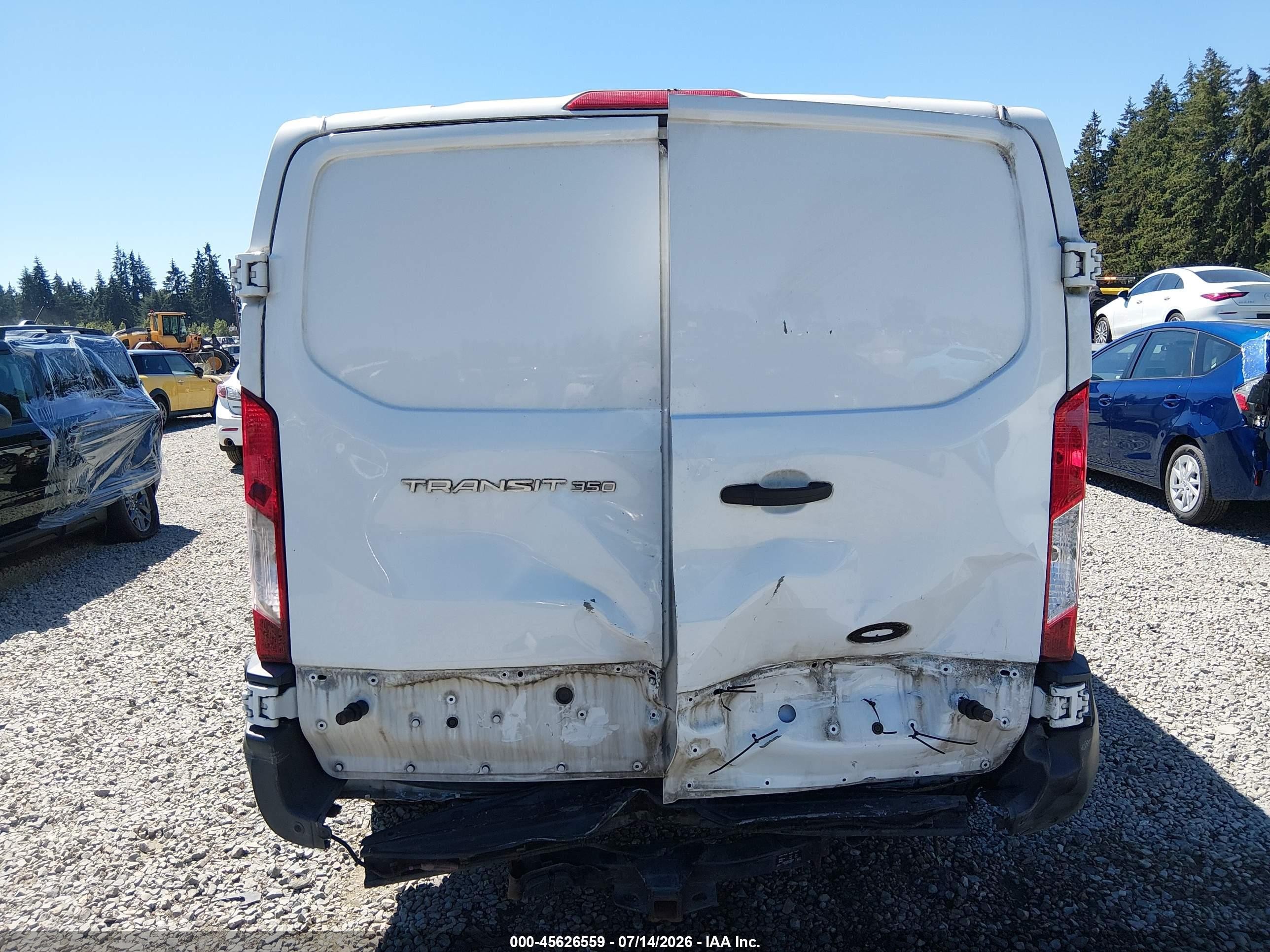 2015 Ford Transit-350   White vin: 1FTSW2YM7FKA94188