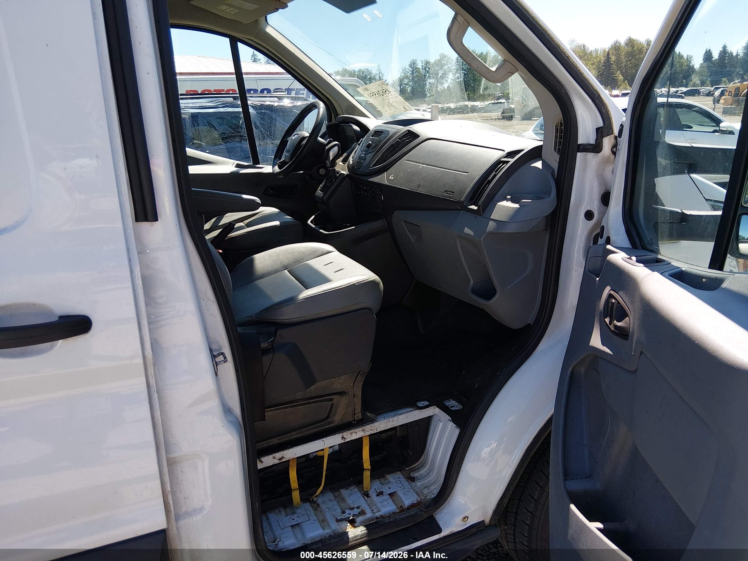 2015 Ford Transit-350   White vin: 1FTSW2YM7FKA94188