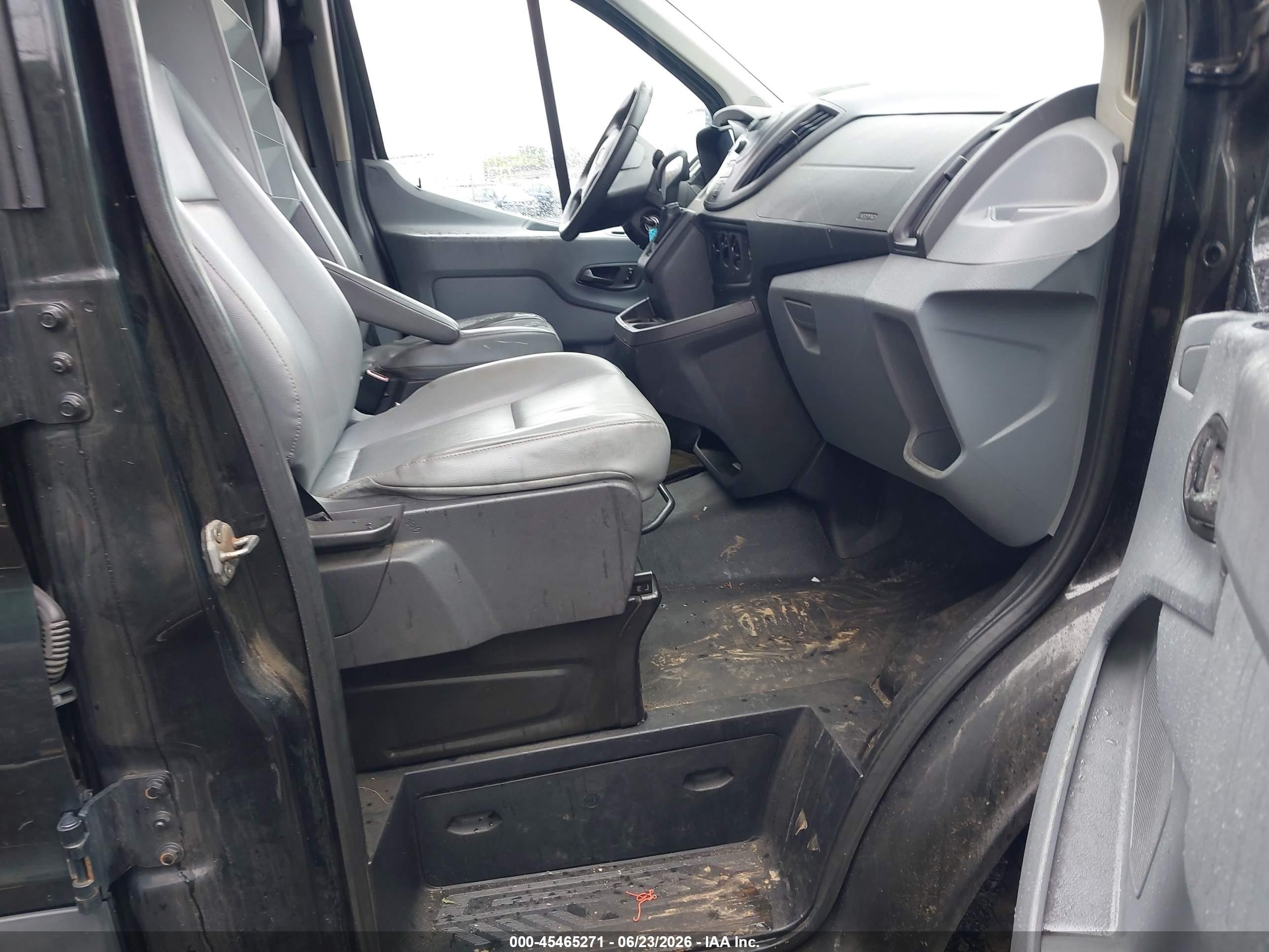 2015 Ford Transit-350   Черный vin: 1FTSW2ZG6FKA24058