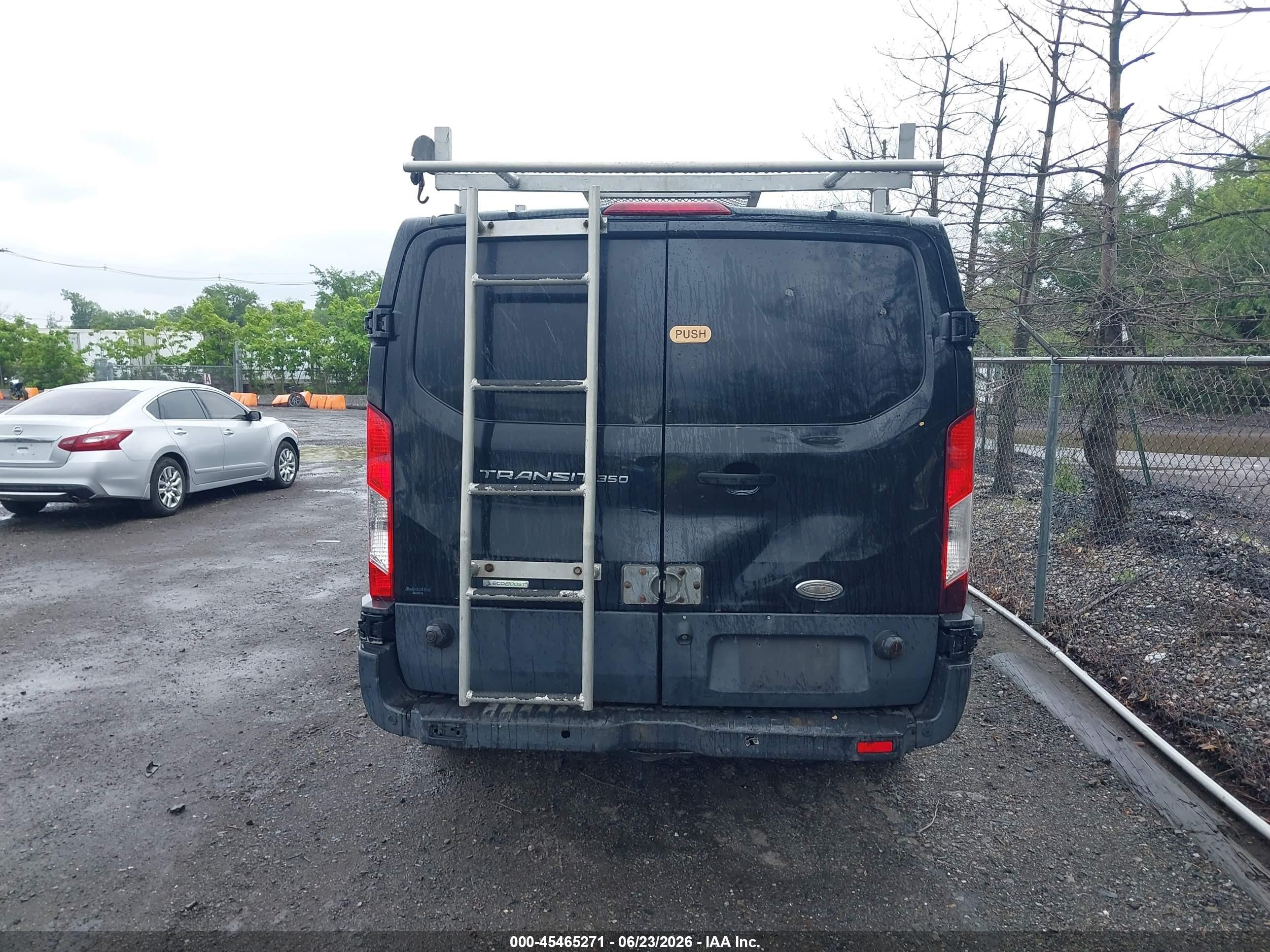 2015 Ford Transit-350   Черный vin: 1FTSW2ZG6FKA24058