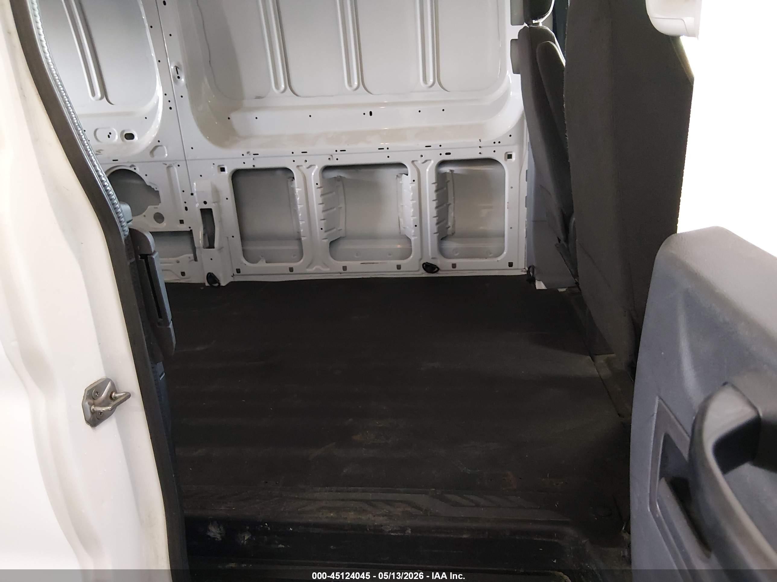 2015 Ford Transit-350   White vin: 1FTSW2ZM3FKB28125