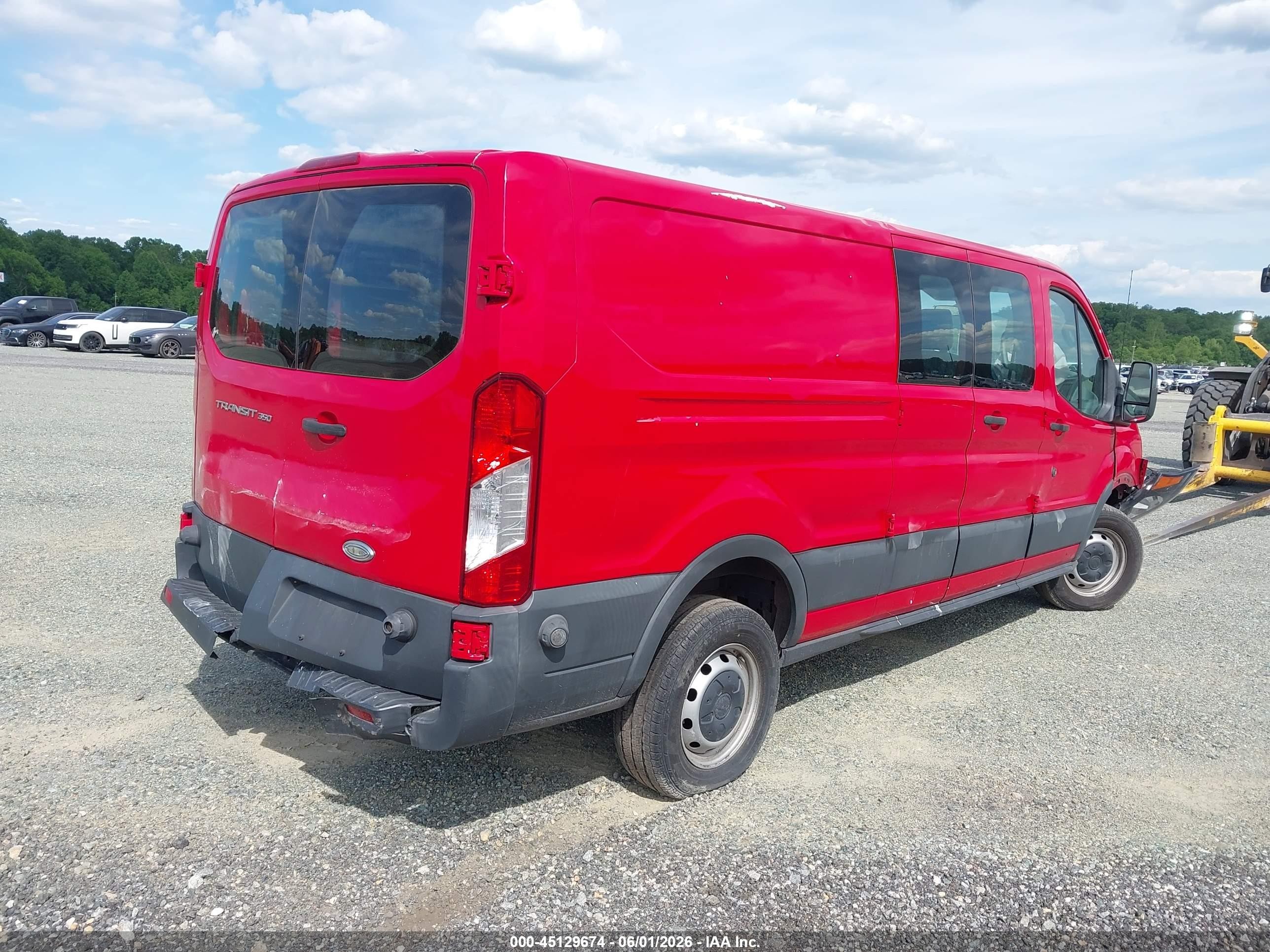 2015 Ford Transit-350   Red vin: 1FTSW2ZM8FKA48187
