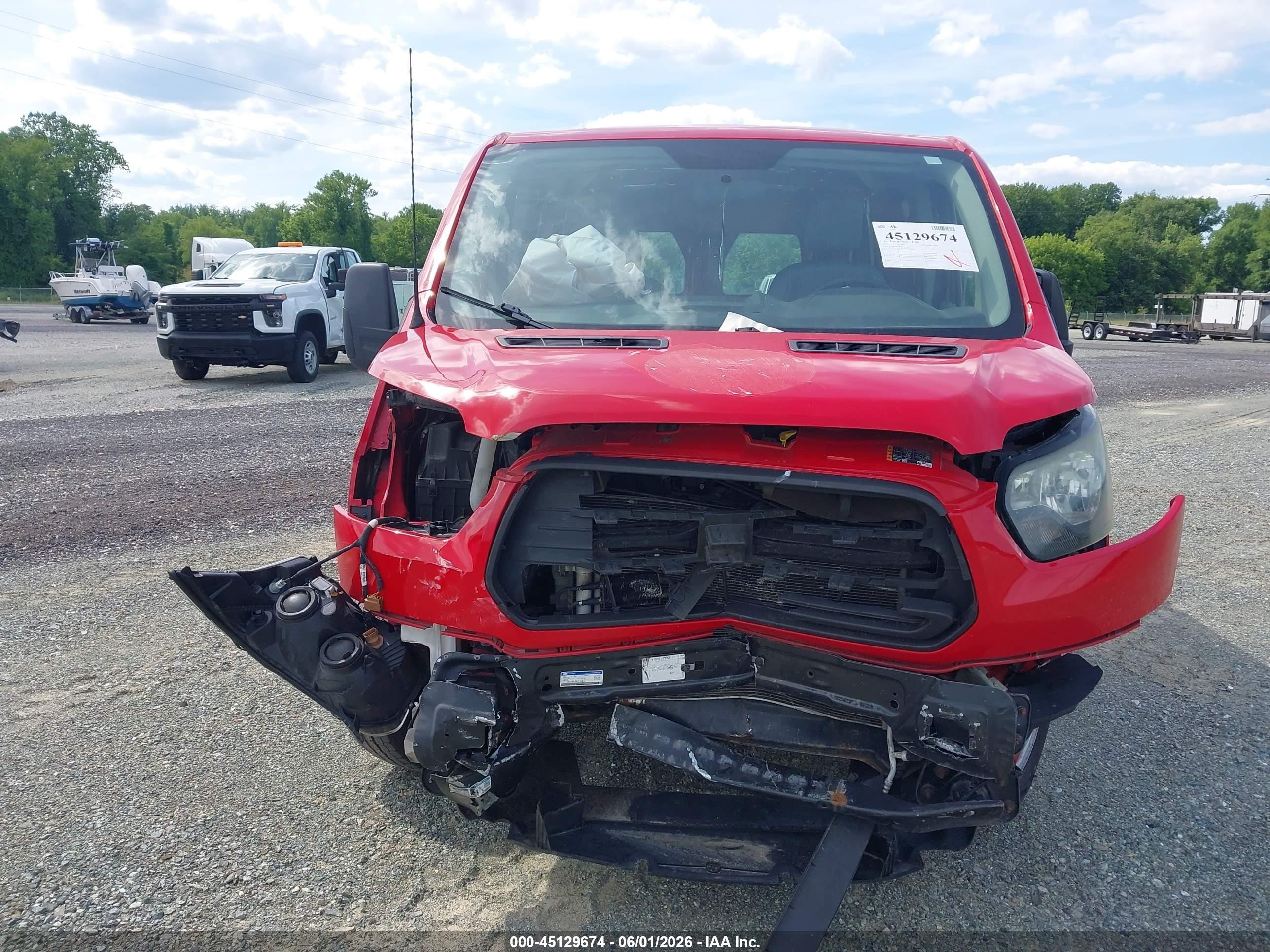 2015 Ford Transit-350   Red vin: 1FTSW2ZM8FKA48187