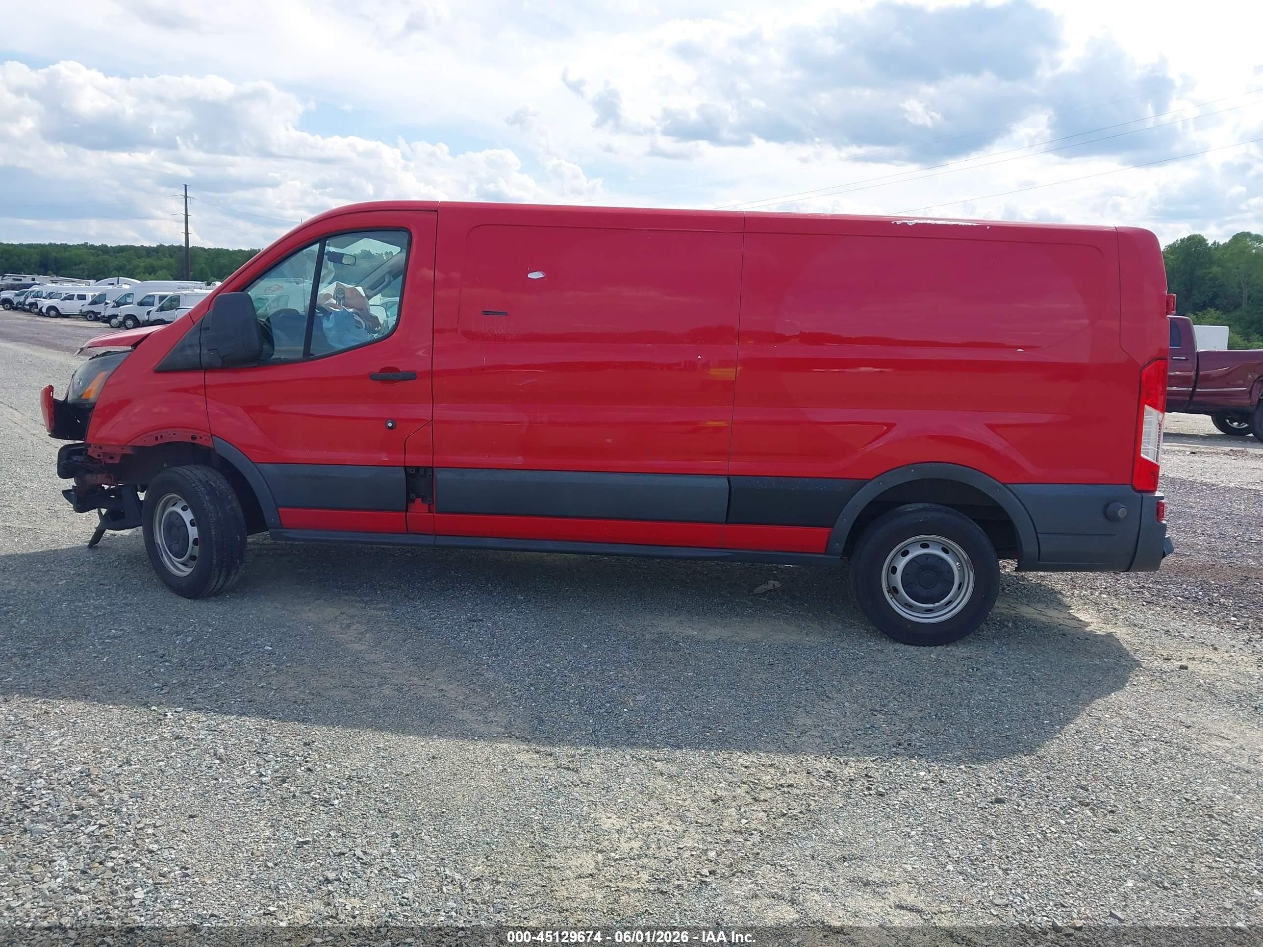 2015 Ford Transit-350   Red vin: 1FTSW2ZM8FKA48187