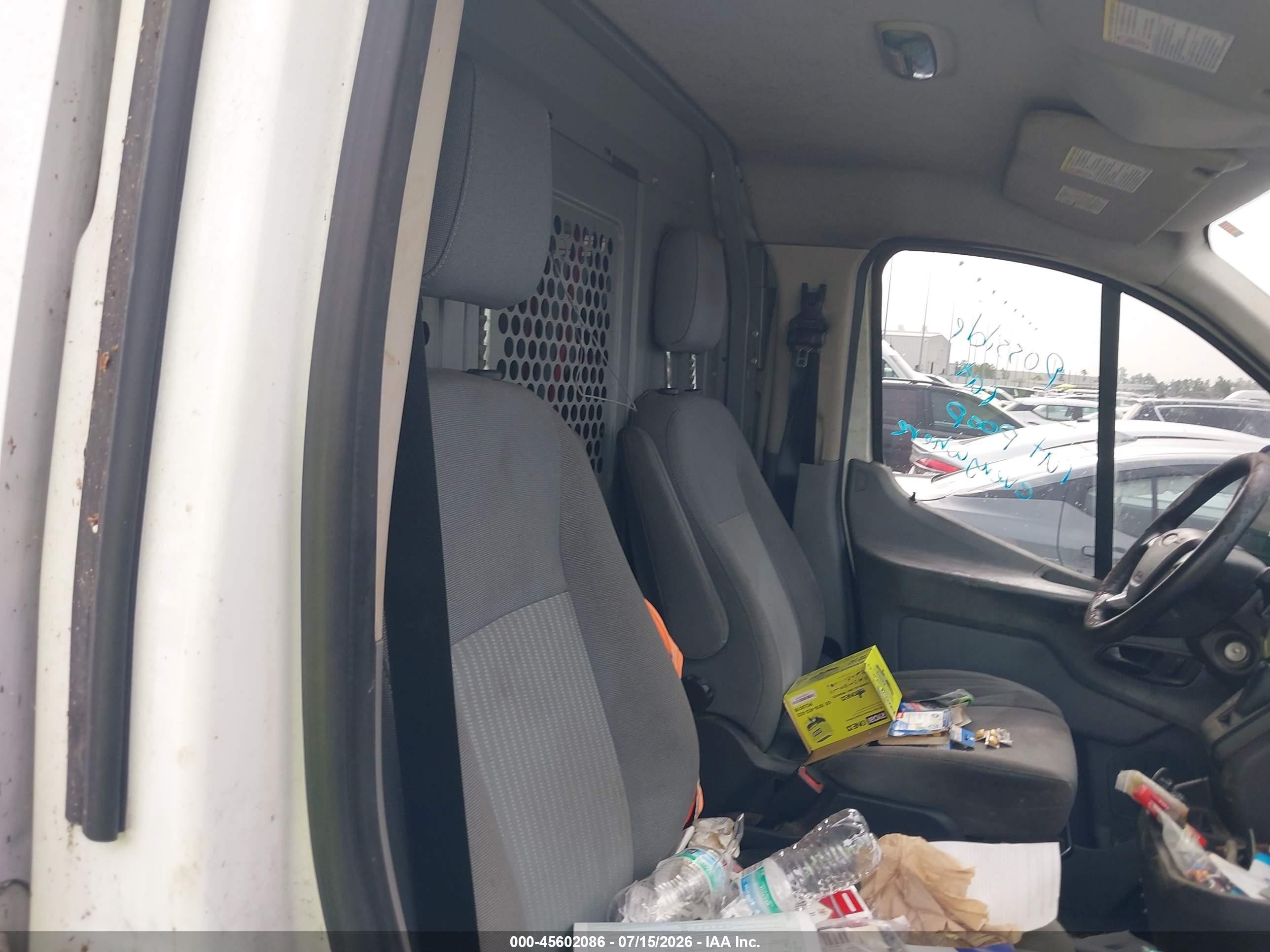 2015 Ford Transit-350   Белый vin: 1FTSW2ZM8FKB28668