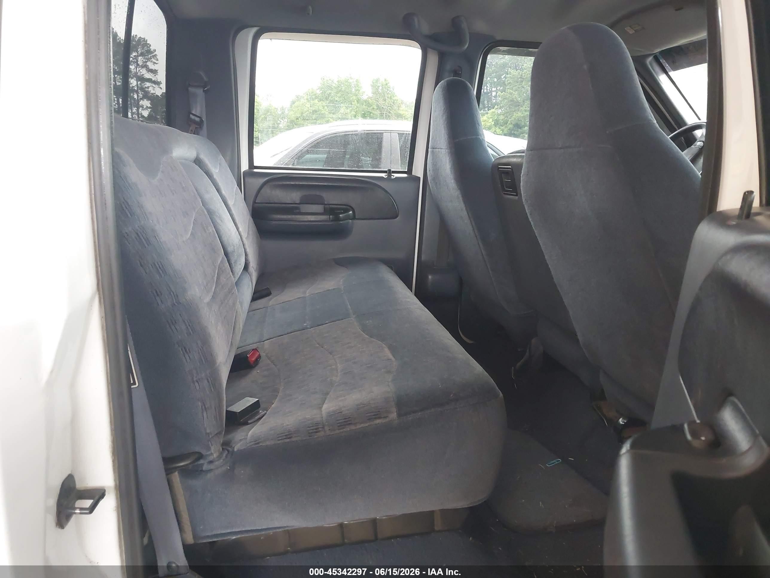 2000 Ford F-350 Lariat/xl/xlt White vin: 1FTSW30F9YEA57583