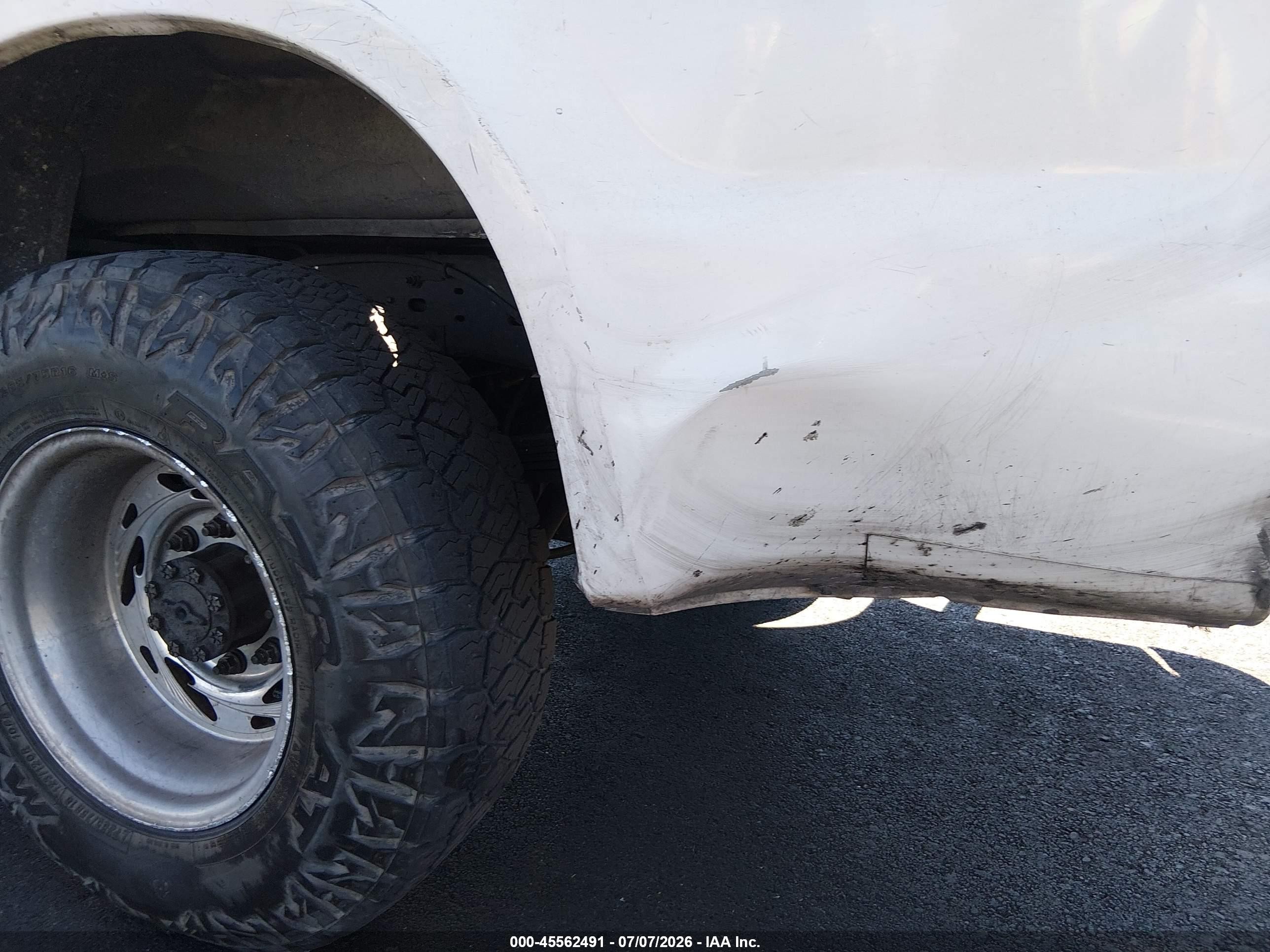 1999 Ford F-350 Lariat/xl/xlt White vin: 1FTSW30SXXEE52562