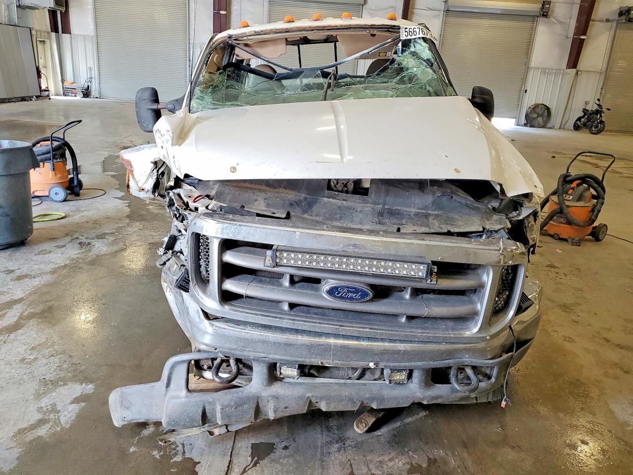 2001 Ford F350 Srw Super Duty White vin: 1FTSW31F01EB98143
