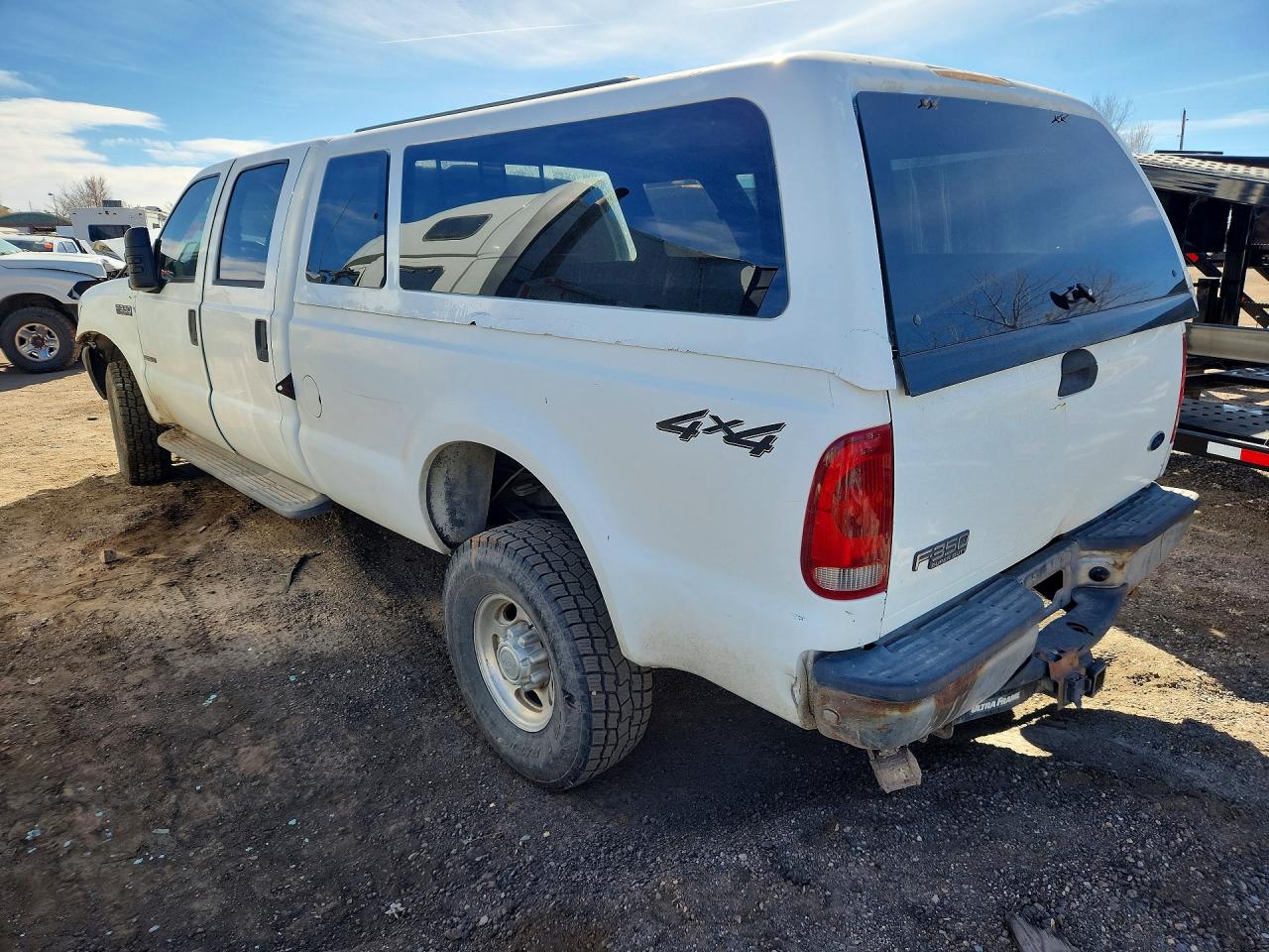 2002 Ford F350 Srw Super Duty Белый vin: 1FTSW31F02EC62411