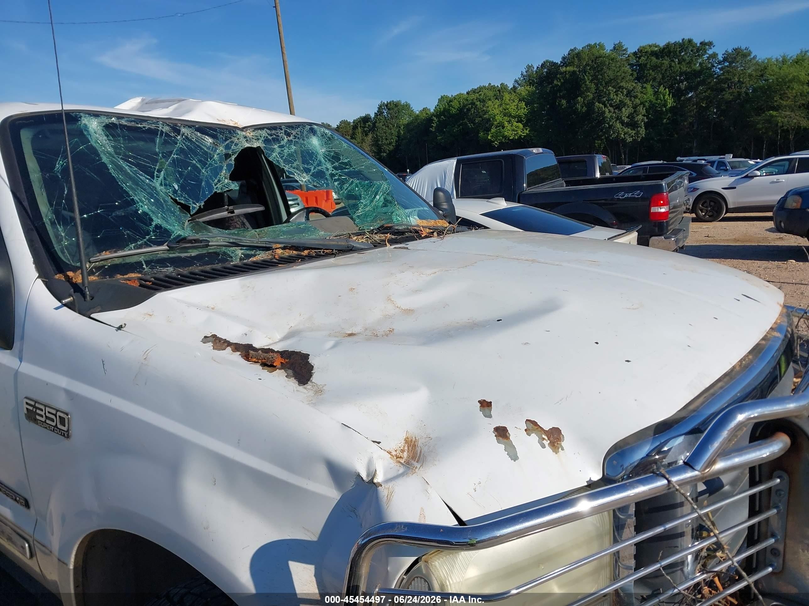 2002 Ford F-350 Lariat/xl/xlt White vin: 1FTSW31F02ED34692