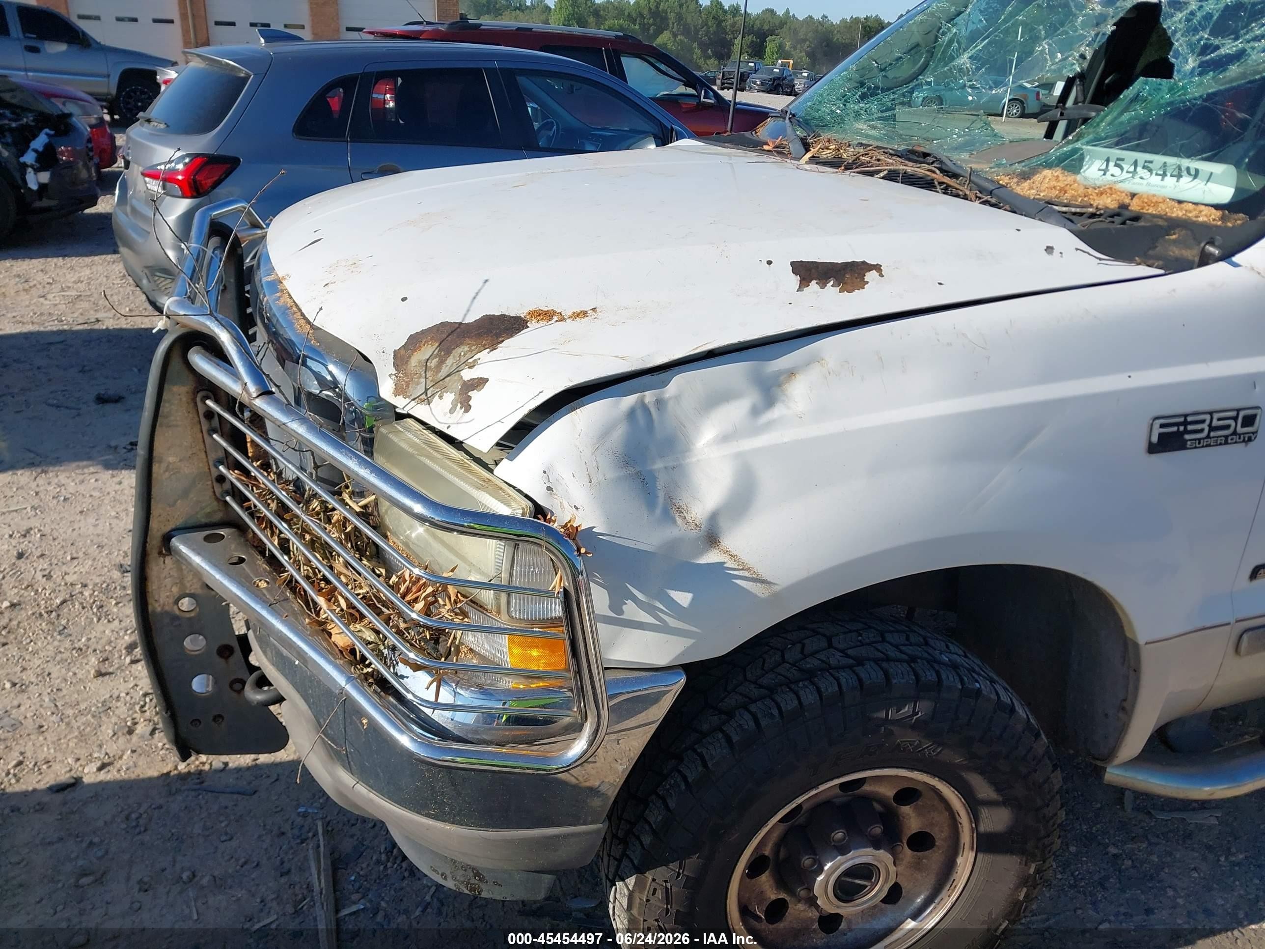2002 Ford F-350 Lariat/xl/xlt White vin: 1FTSW31F02ED34692