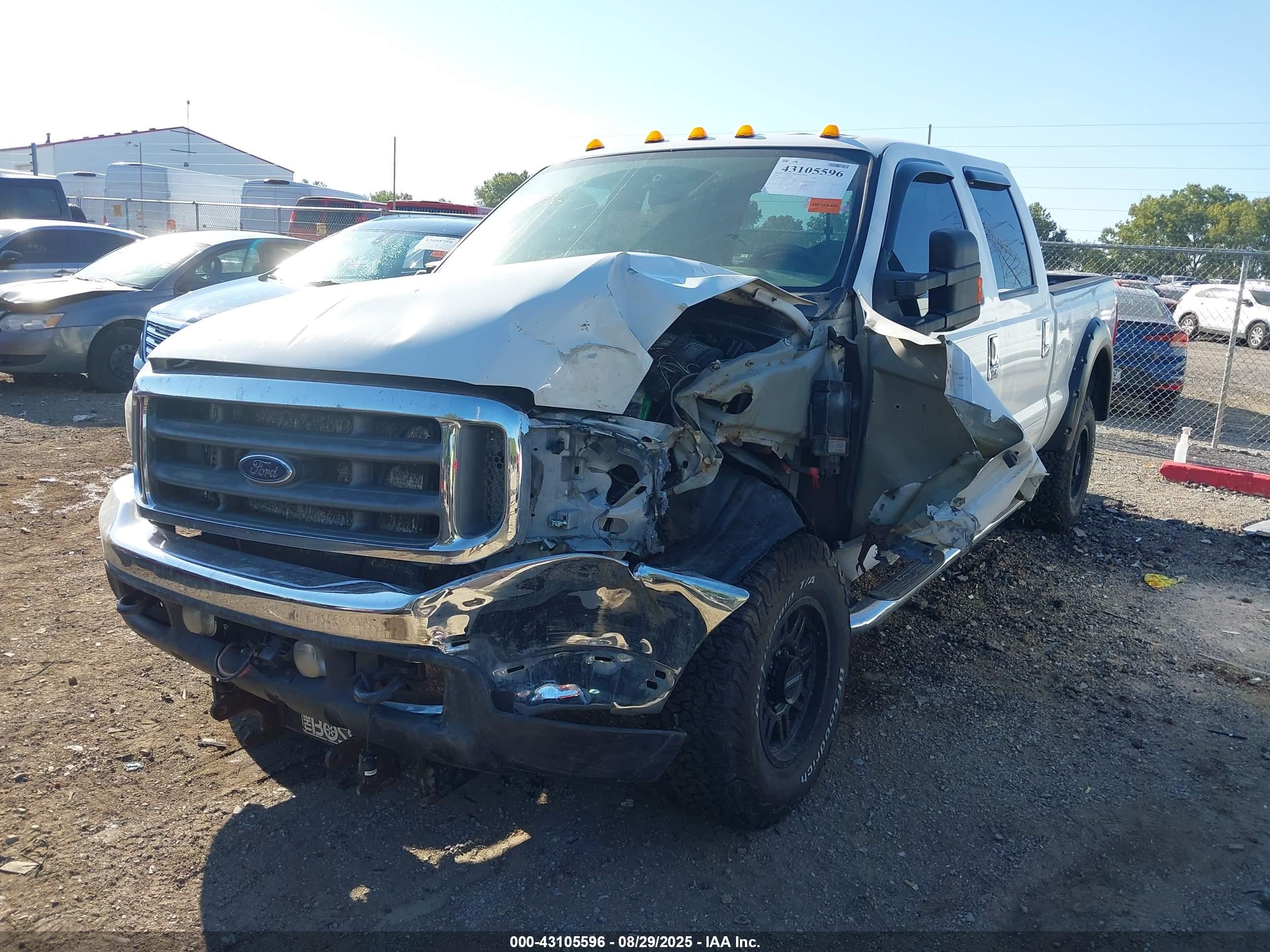 2001 Ford F-350 Lariat/xl/xlt White vin: 1FTSW31F11EA43536