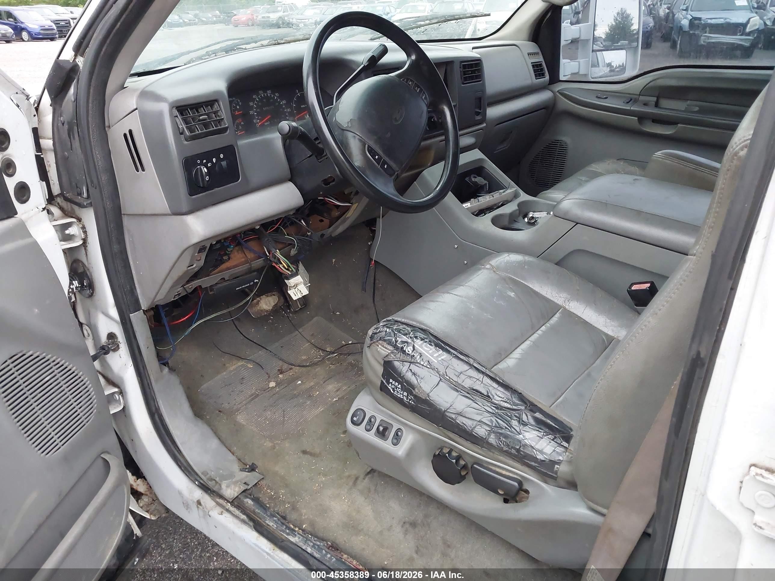 2001 Ford F-350 Lariat/xl/xlt White vin: 1FTSW31F61EA11407