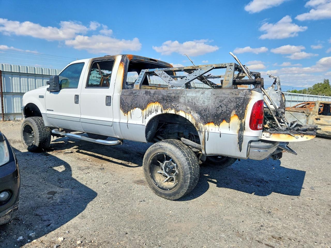 2002 Ford F350 Burn vin: 1FTSW31F82EB88297