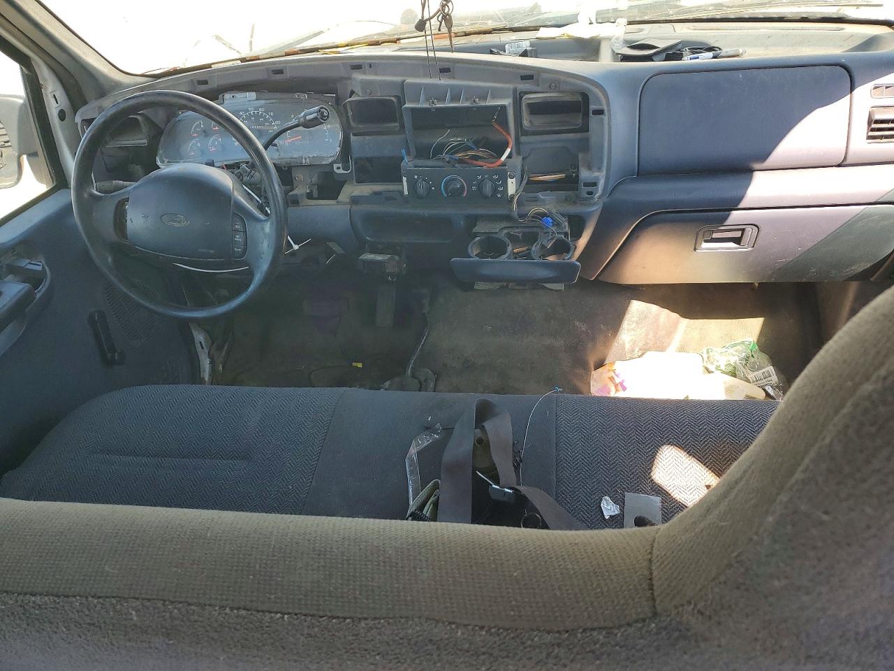 2000 Ford F350 Srw Super Duty White vin: 1FTSW31L4YED71307