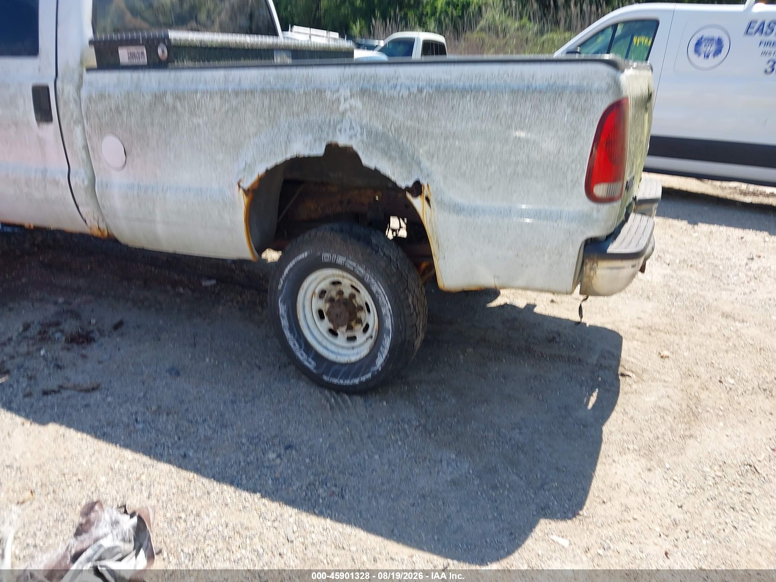 2004 Ford F-350 Lariat/xl/xlt White vin: 1FTSW31L84ED25201